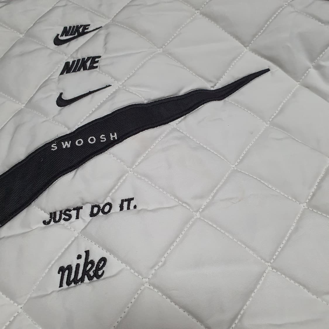 ✨ (바배) 나이키 더블스우시 퀄팅 자켓  상품이미지7