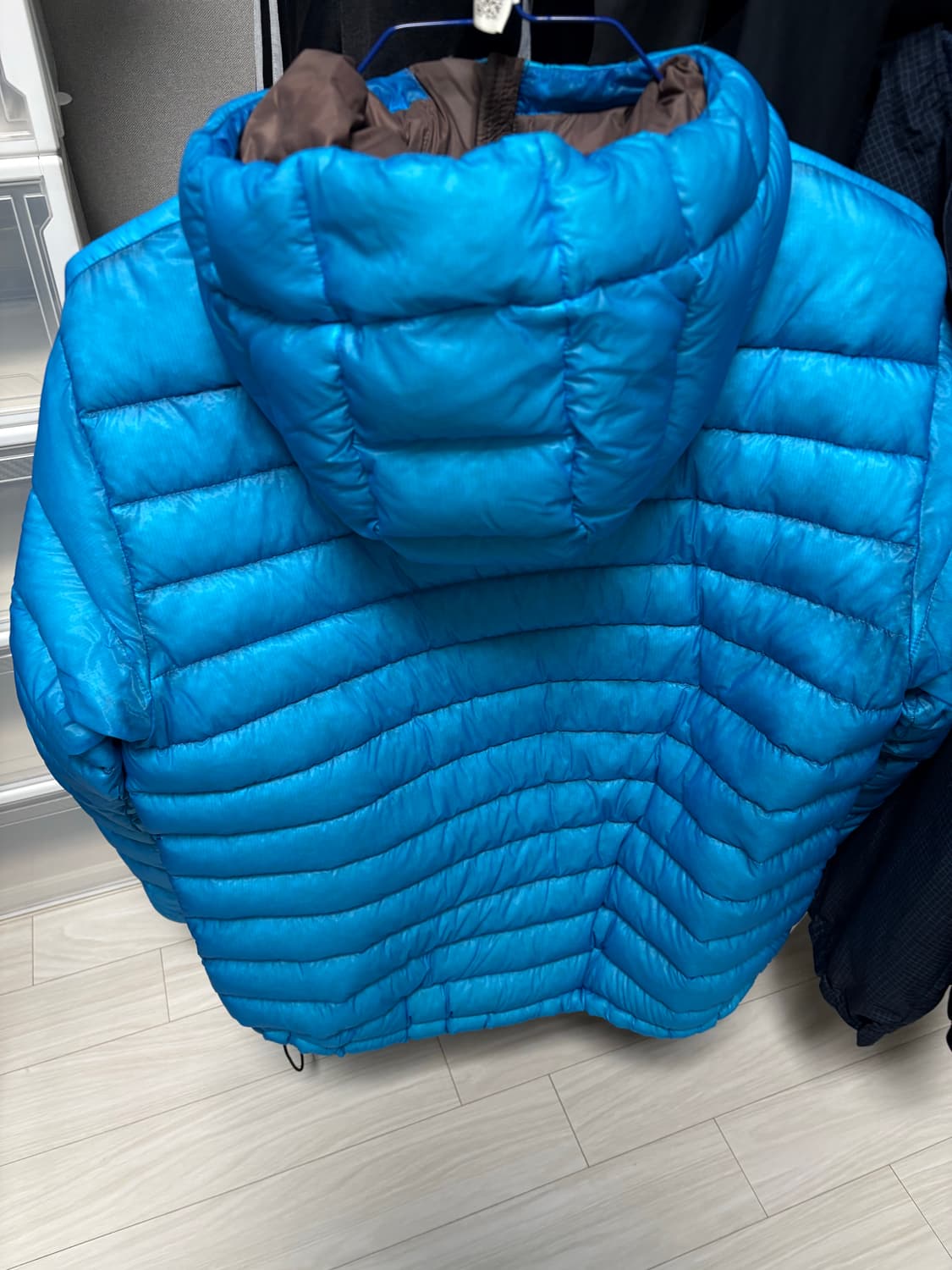 산산기어 푸퍼경량패딩 22fw 상품이미지3