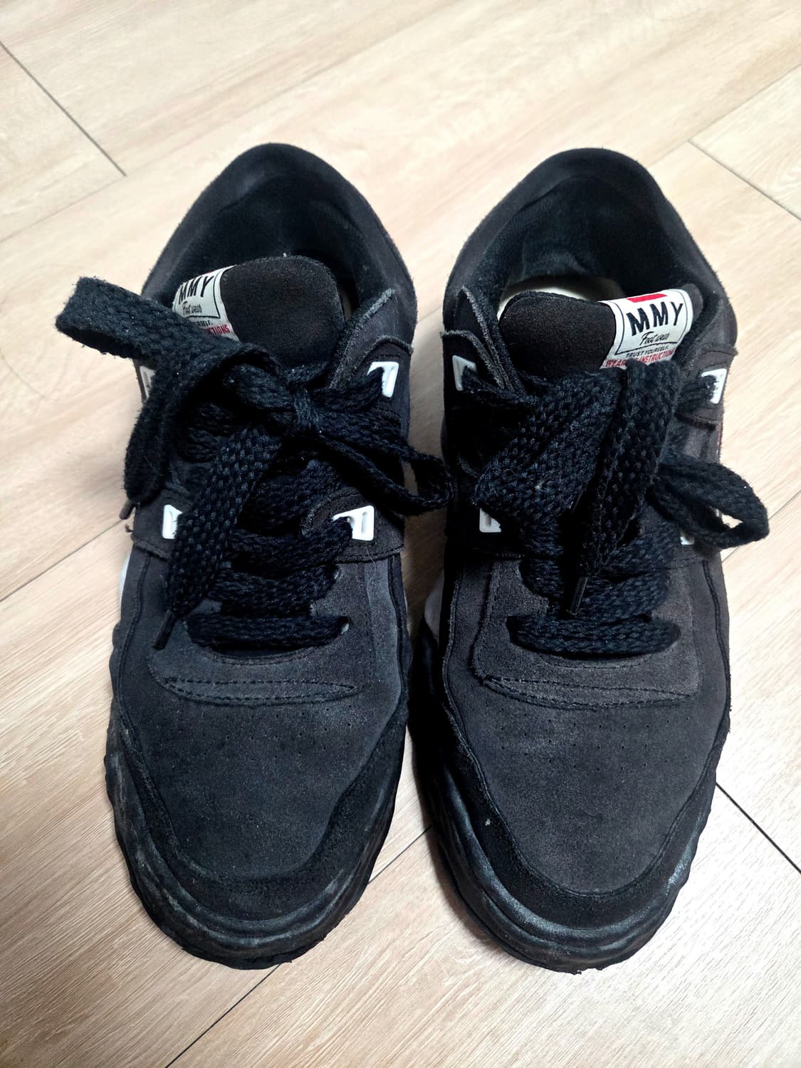 미하라 야스히로 블랙 스니커즈 43 상품이미지2