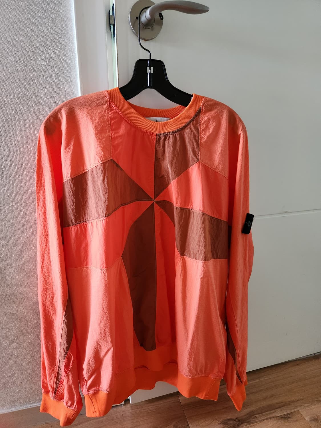 스톤아일랜드 나일론 맨투맨 상품이미지1