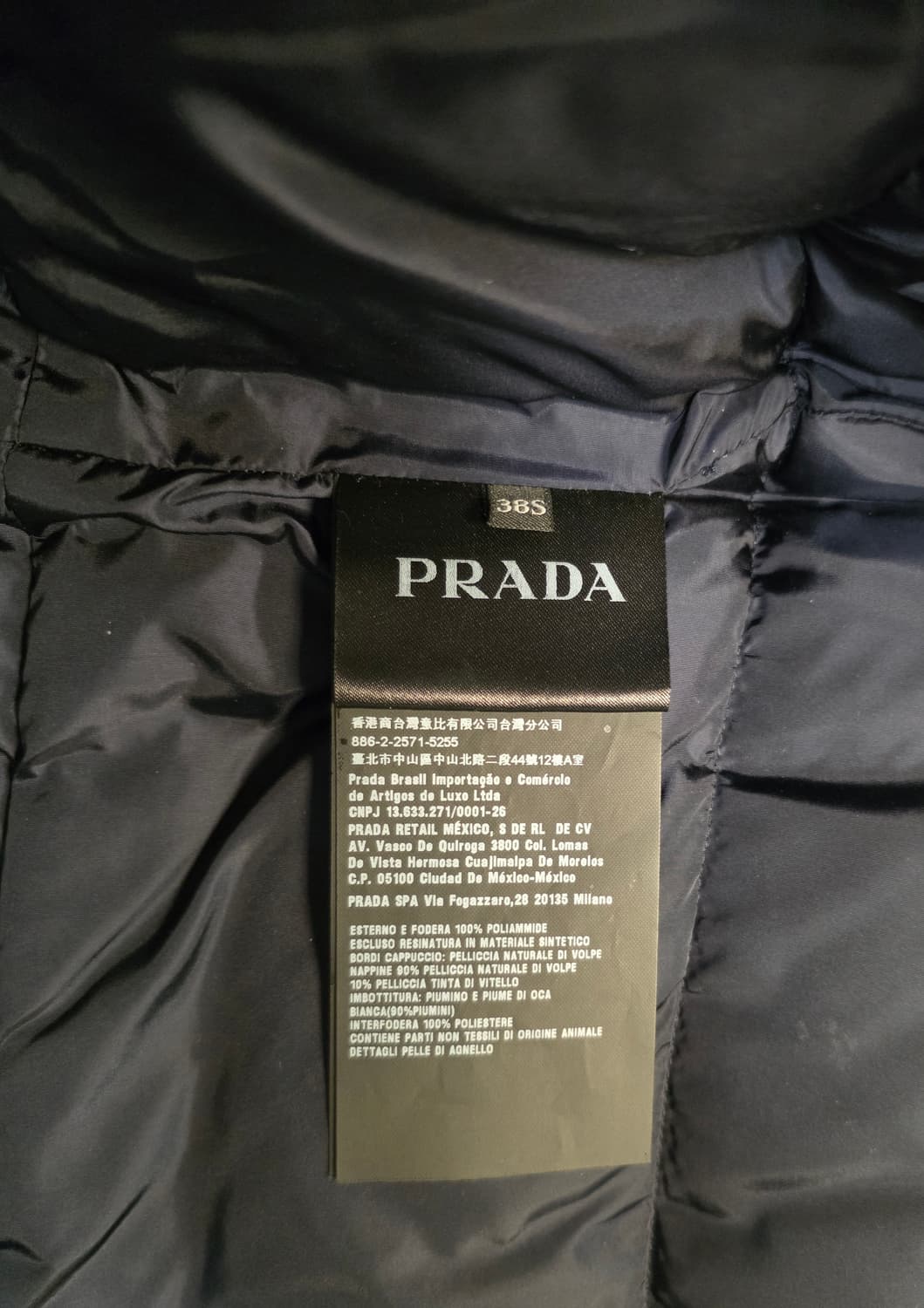 프라다 여성 패딩 38S 네이비 갤러리아 구매 정품 상품이미지4