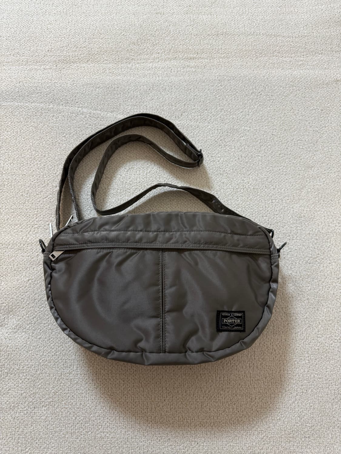 PORTER 포터 탱커 반달 숄더백 블랙 상품이미지1