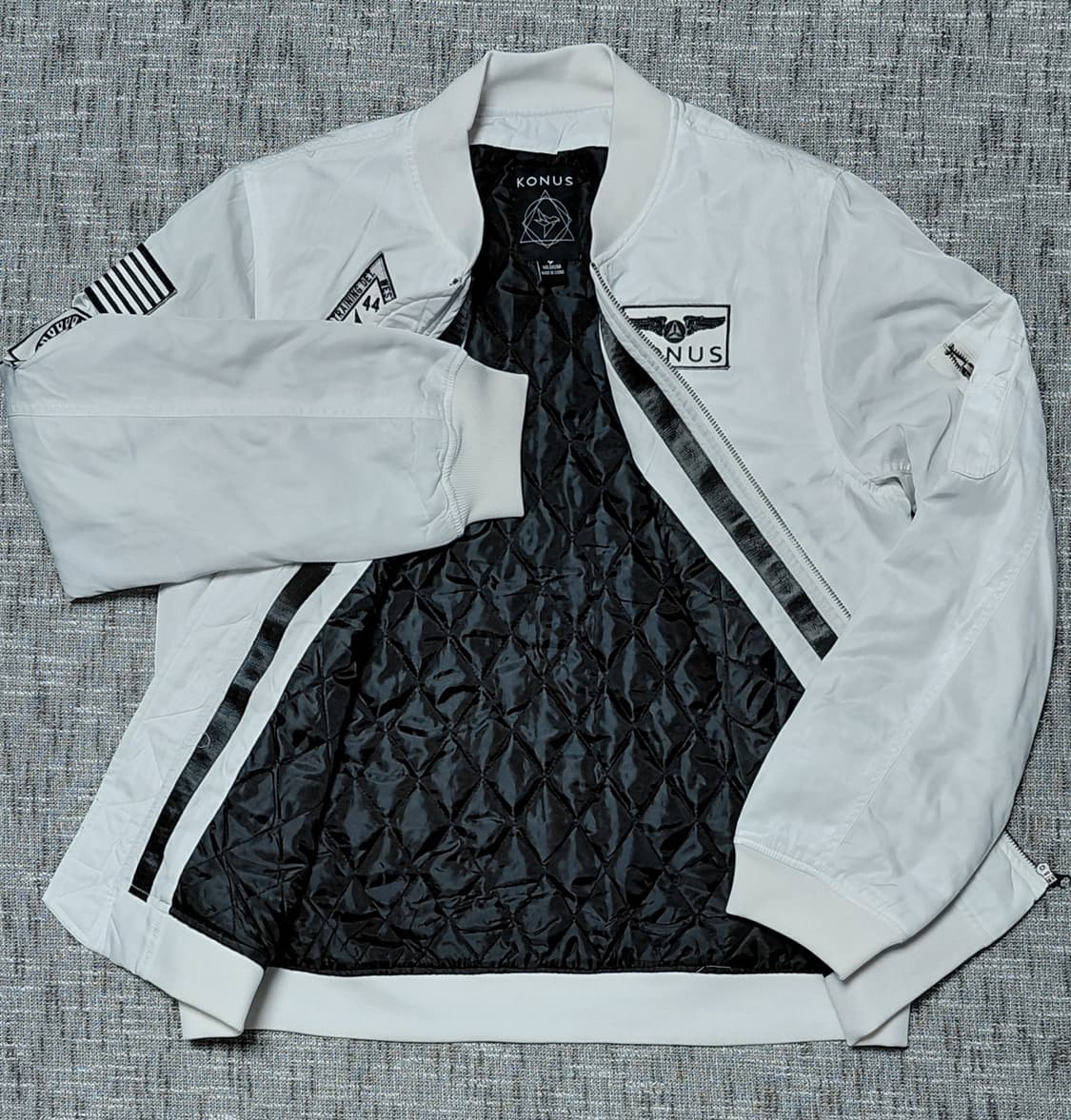 KONUS 화이트 봄버 자켓 M 상품이미지4