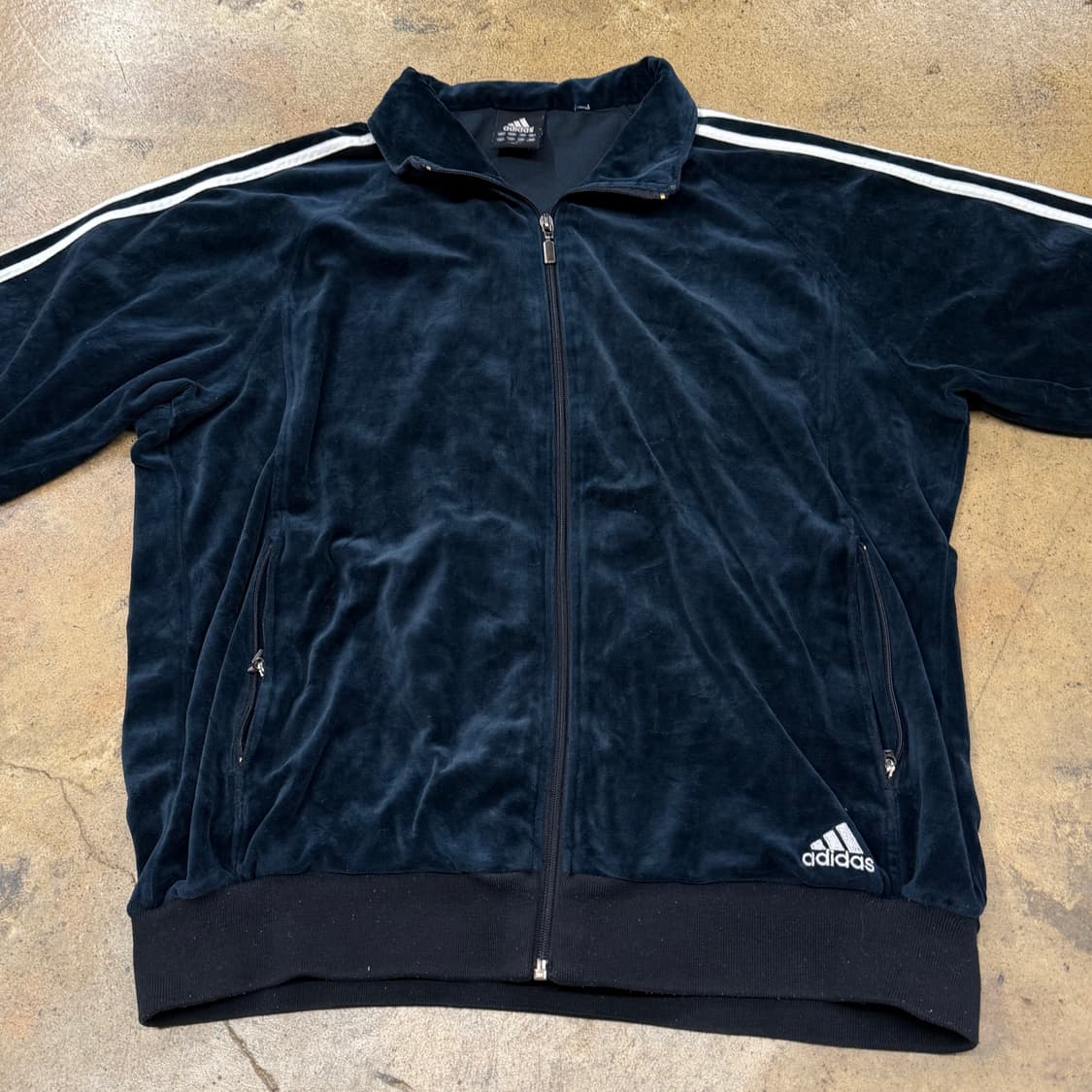 아디다스 벨벳 져지 트랙탑 105 상품이미지3