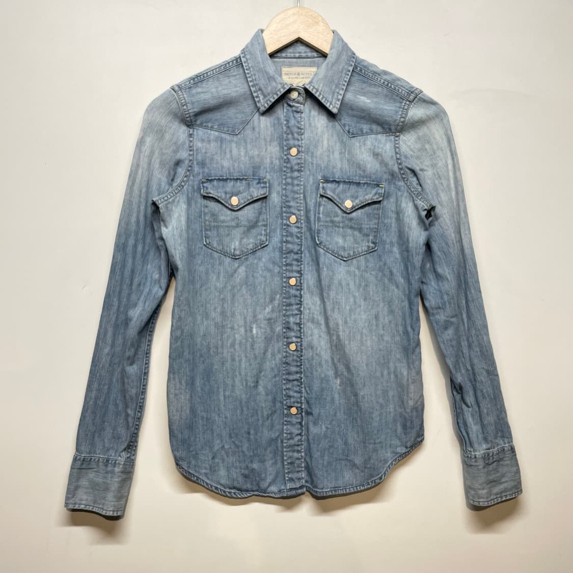 데님앤서플라이 웨스턴 데미지 데님 셔츠 상품이미지1