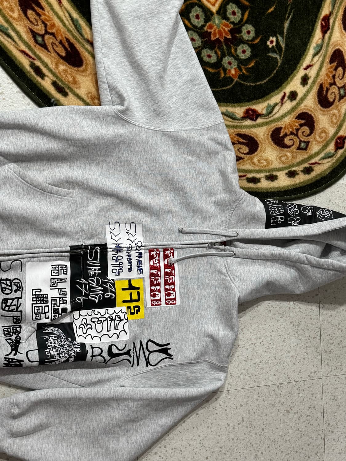 리셀가 80만/ 슈프림 176 집업 후드 상품이미지5