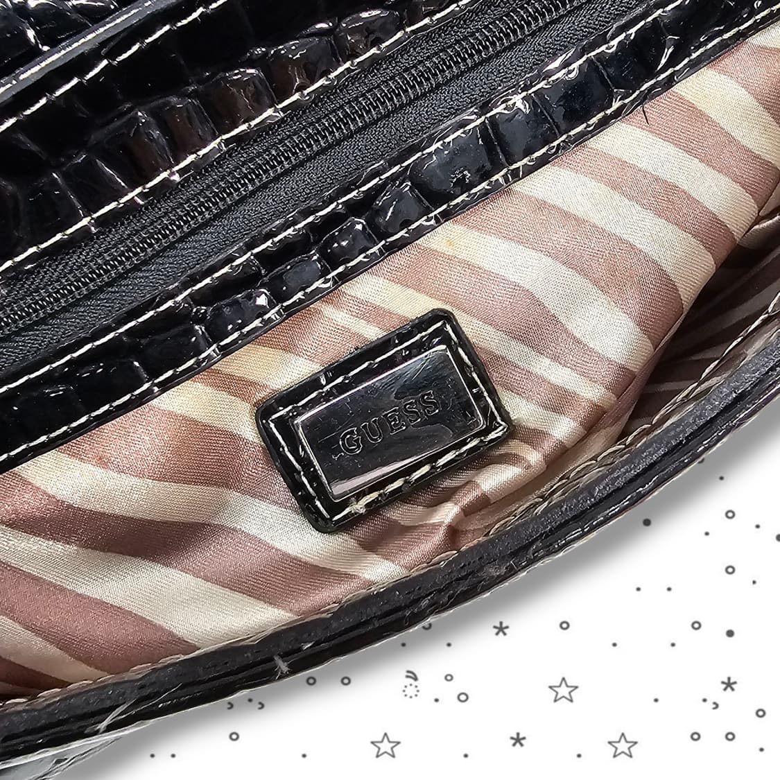 GUESS 게스 블랙 페이턴트 숄더백 상품이미지9