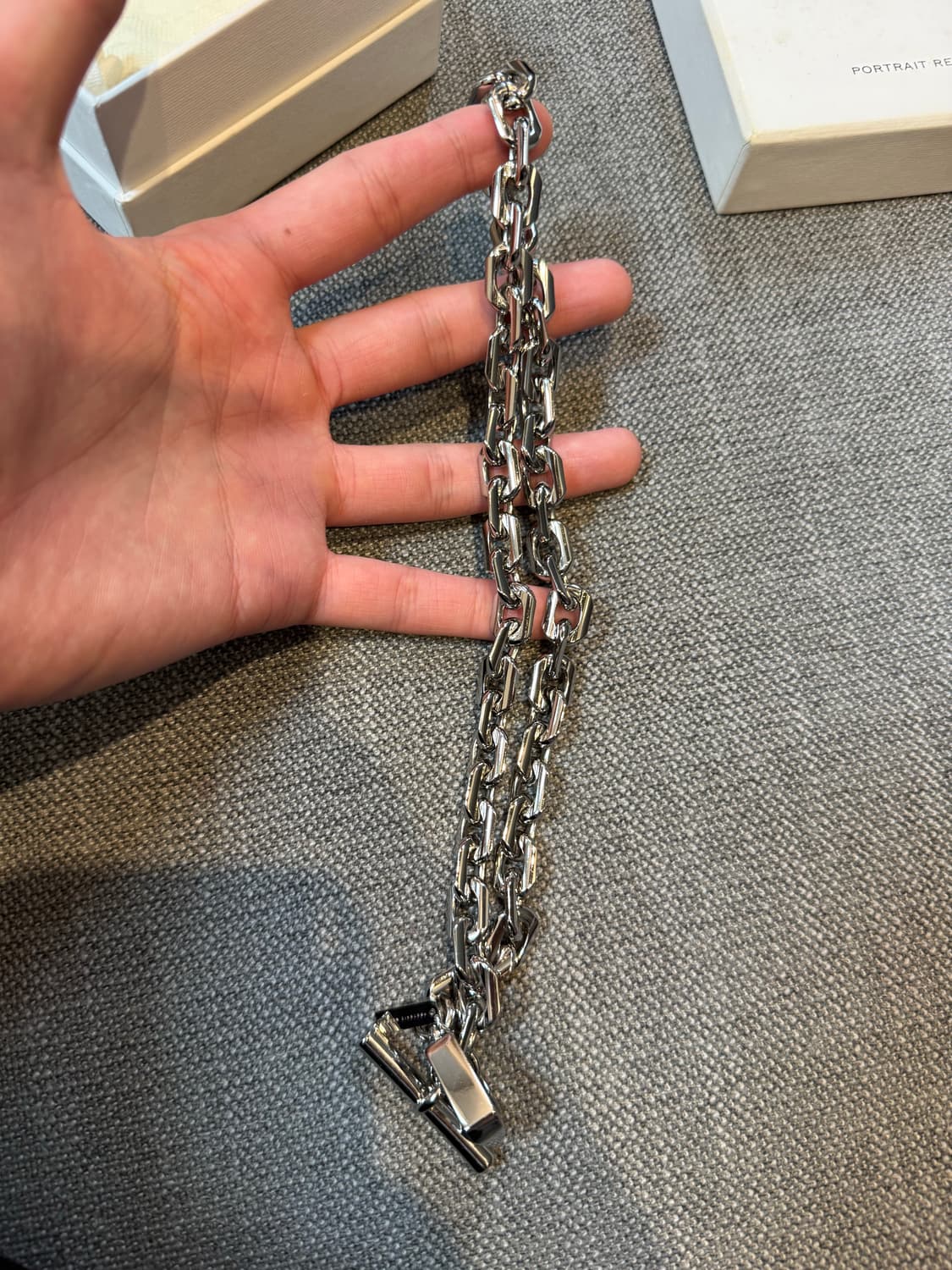 포트레이트리포트 목걸이 상품이미지1