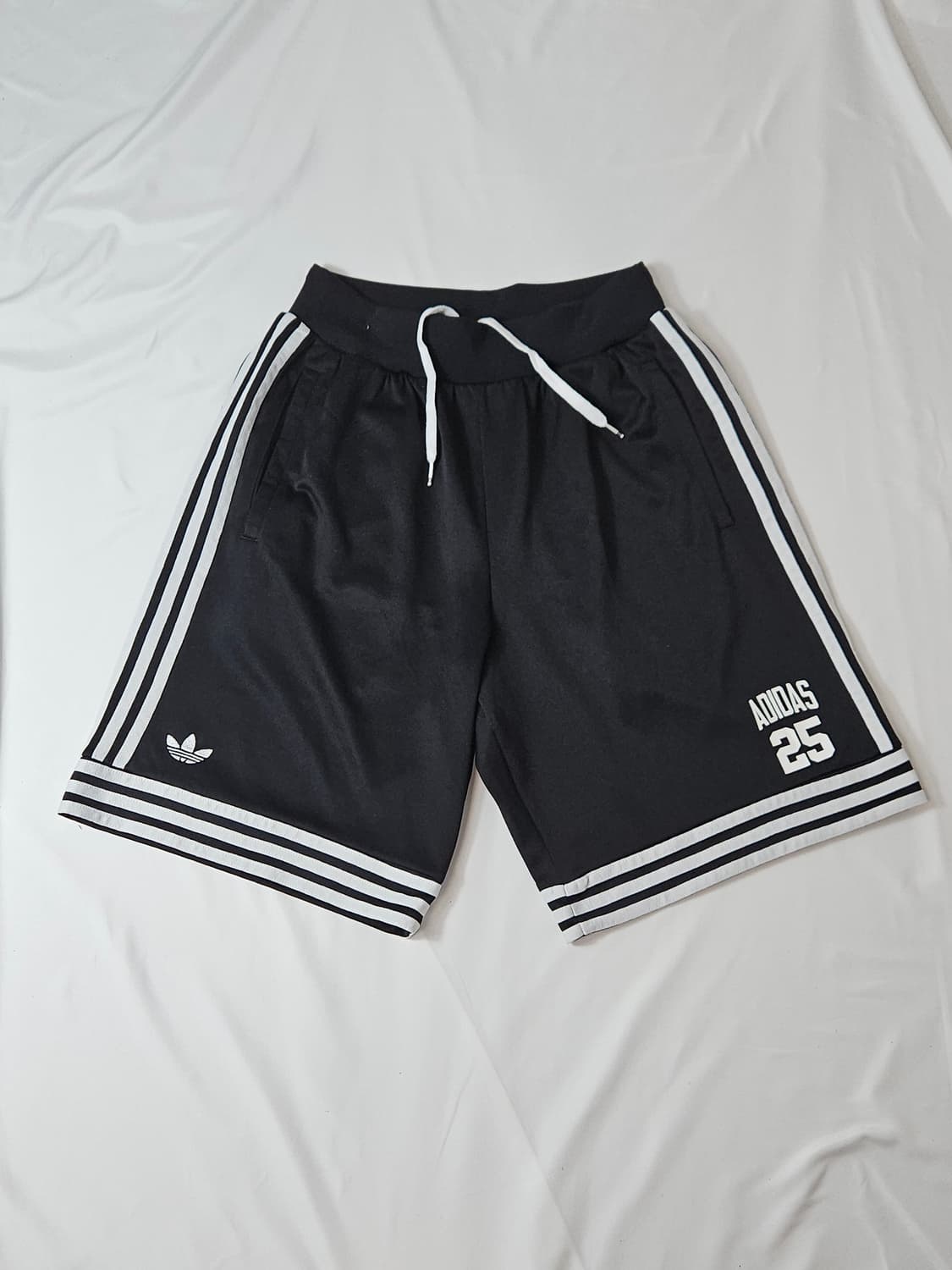 아디다스 오리지널 25 니고베어 숏팬츠 반바지 버뮤다 올드스쿨 100 상품이미지1