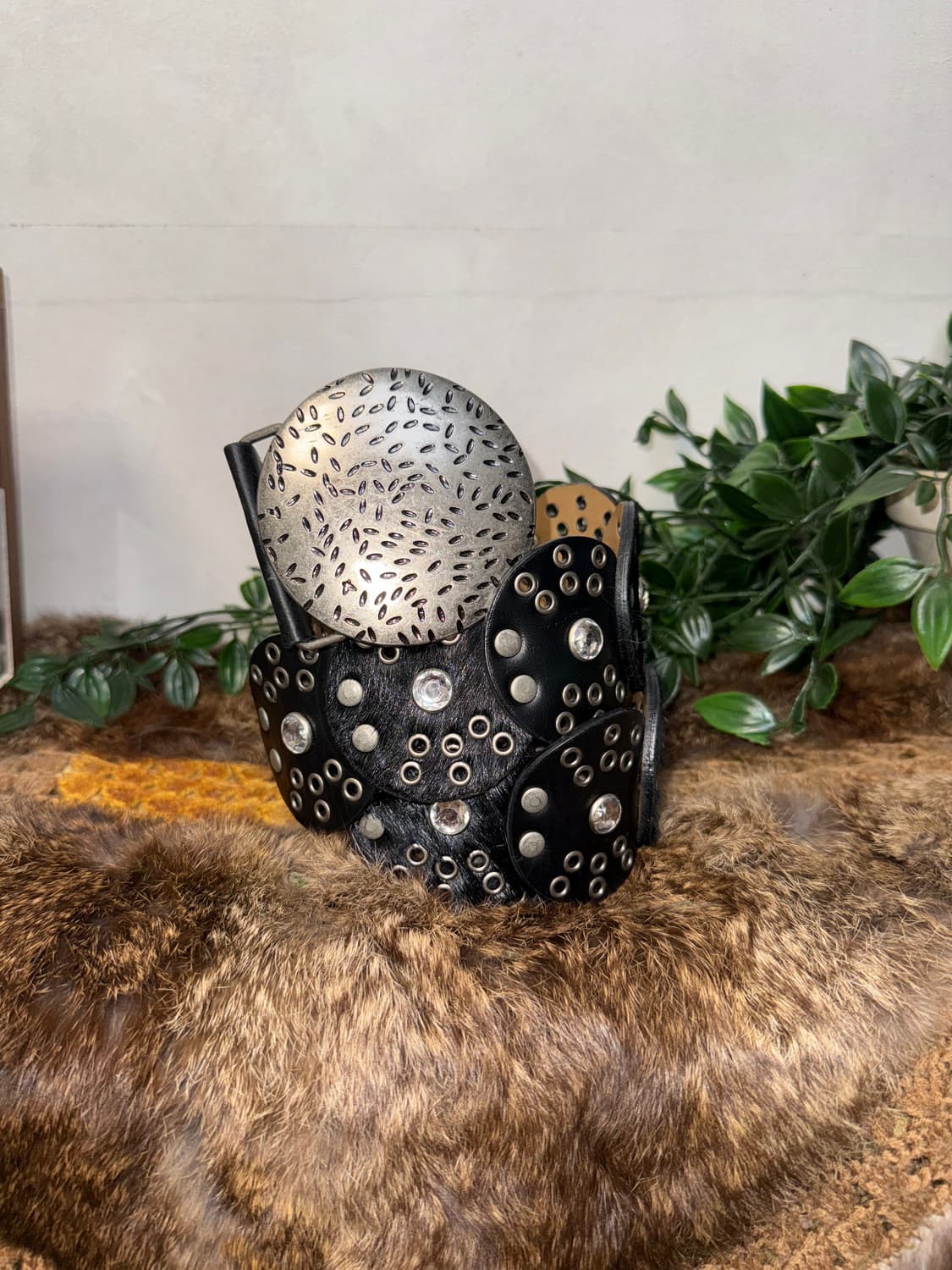 Black calf fur western punching belt 상품이미지2