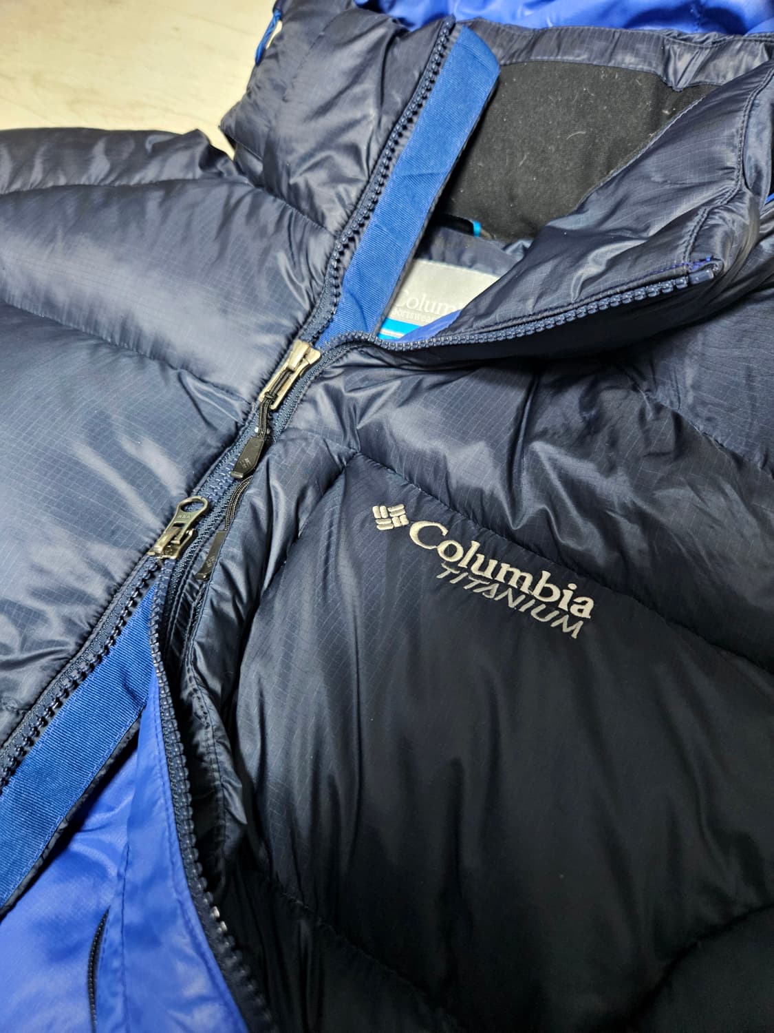 컬럼비아 티타늄 이버슨 구스다운 패딩 상품이미지6