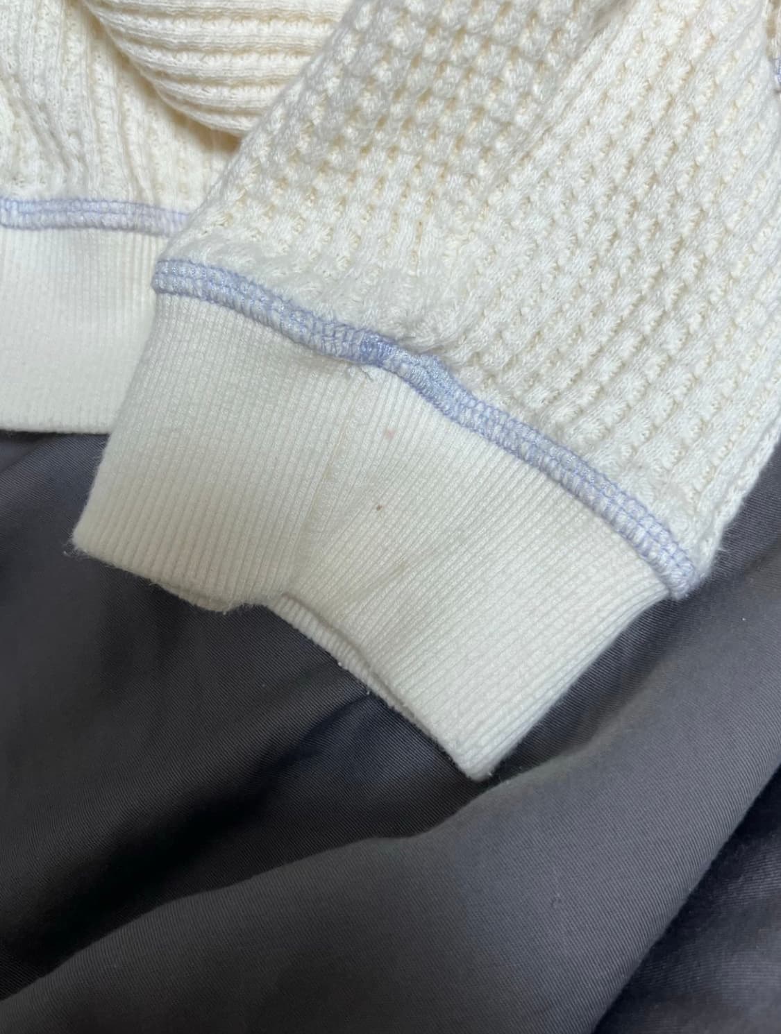 샵페어리 와플 하프 집 풀오버 크림 상품이미지3