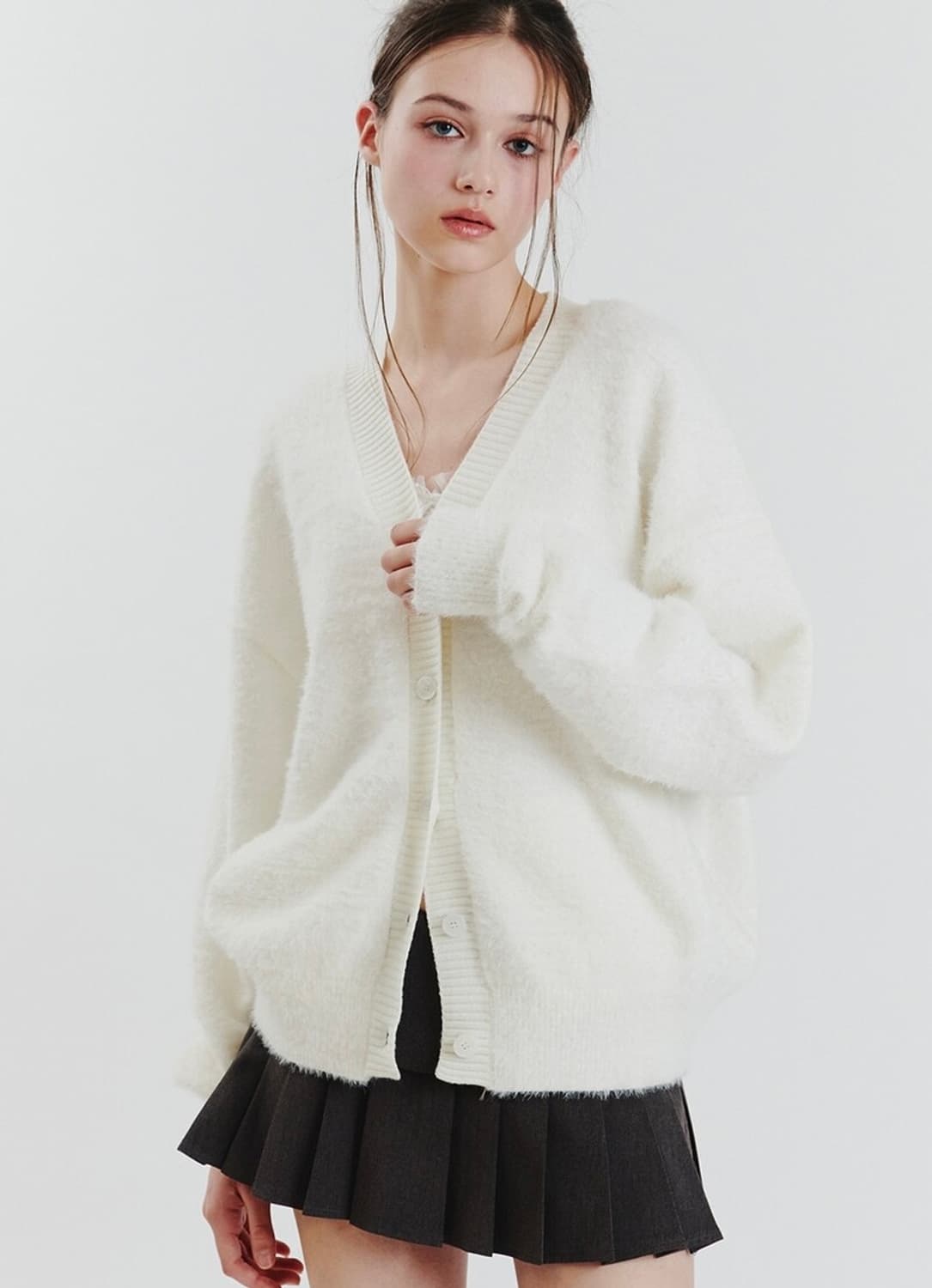 페인오어플레져 EVA FUR CARDIGAN white 상품이미지3