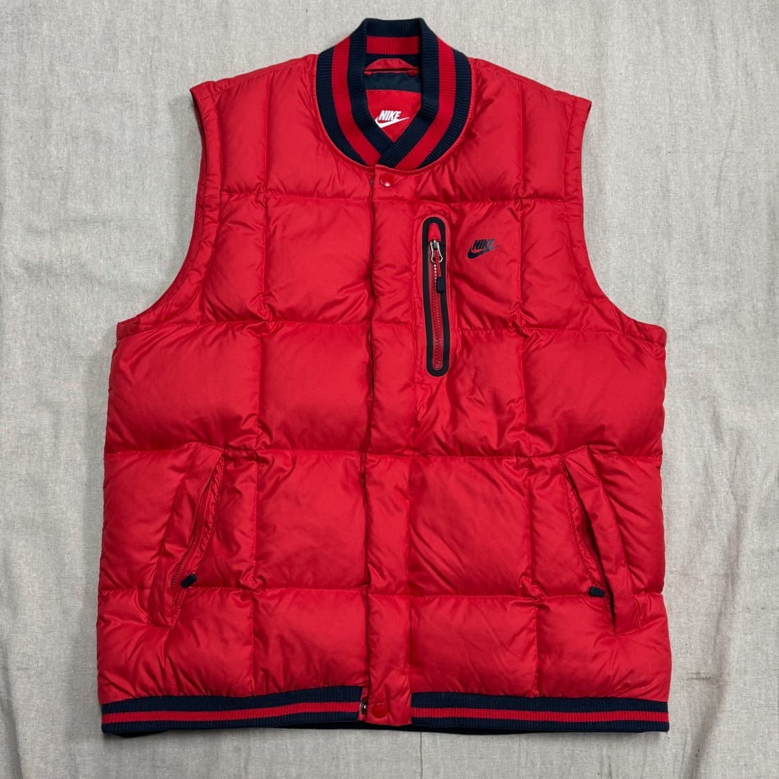 나이키 구스다운 레드 패딩조끼 XL 상품이미지1