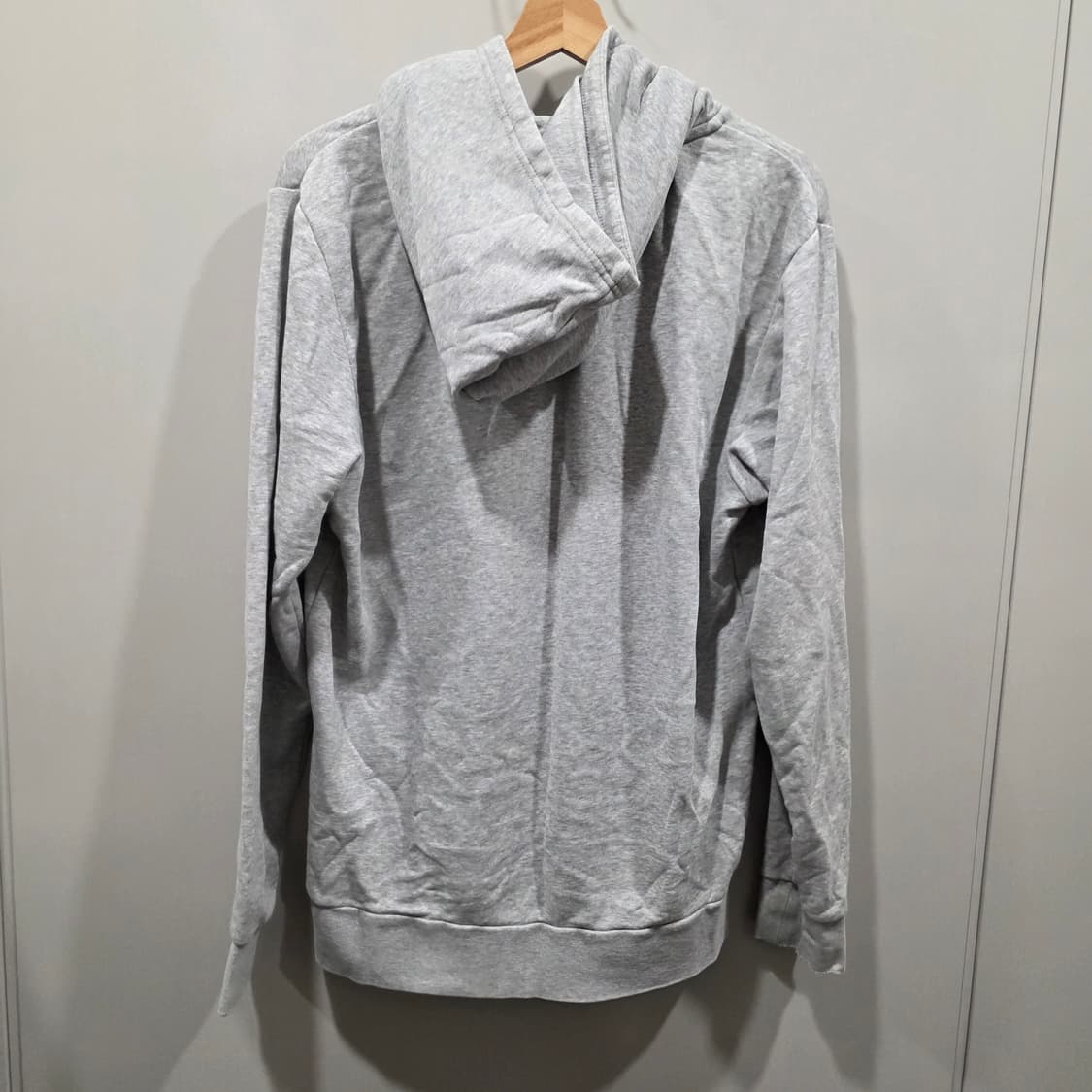 아디다스 빅 로고 후드티 상품이미지3