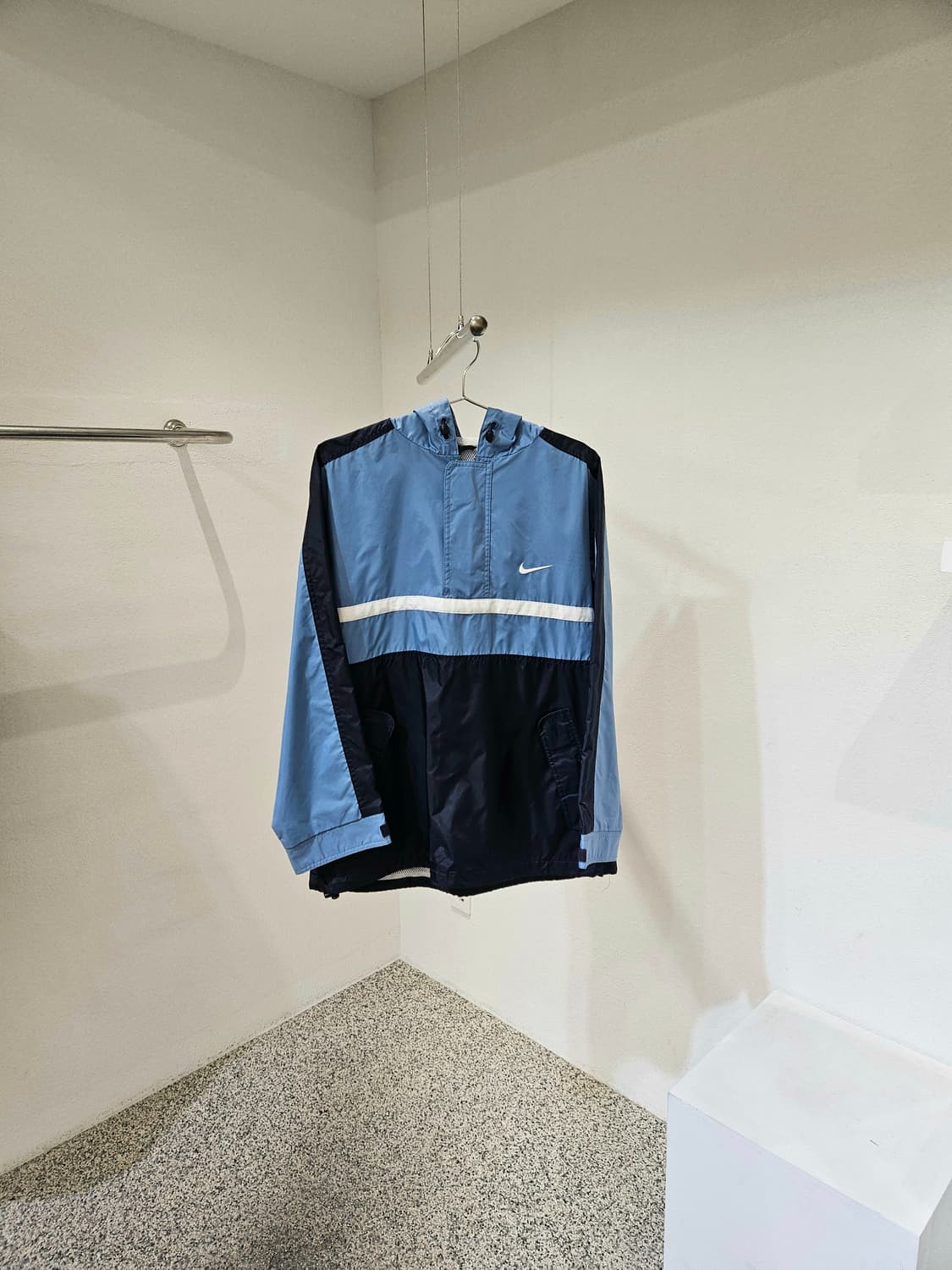나이키 올드스쿨 아노락 바람막이 상품이미지1