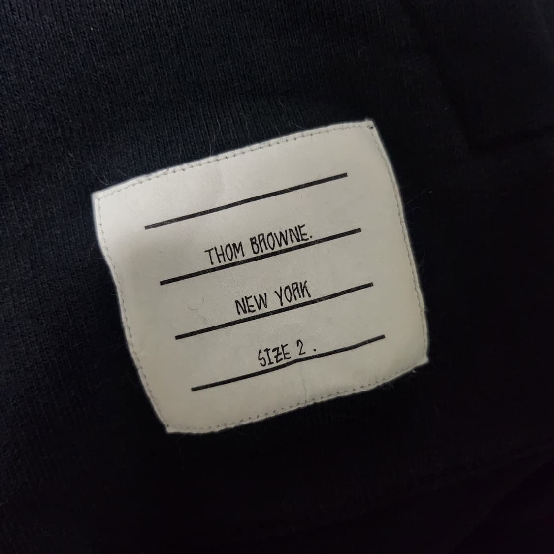 톰브라운 백삼선 후드티 2사이즈 네이비 상품이미지3