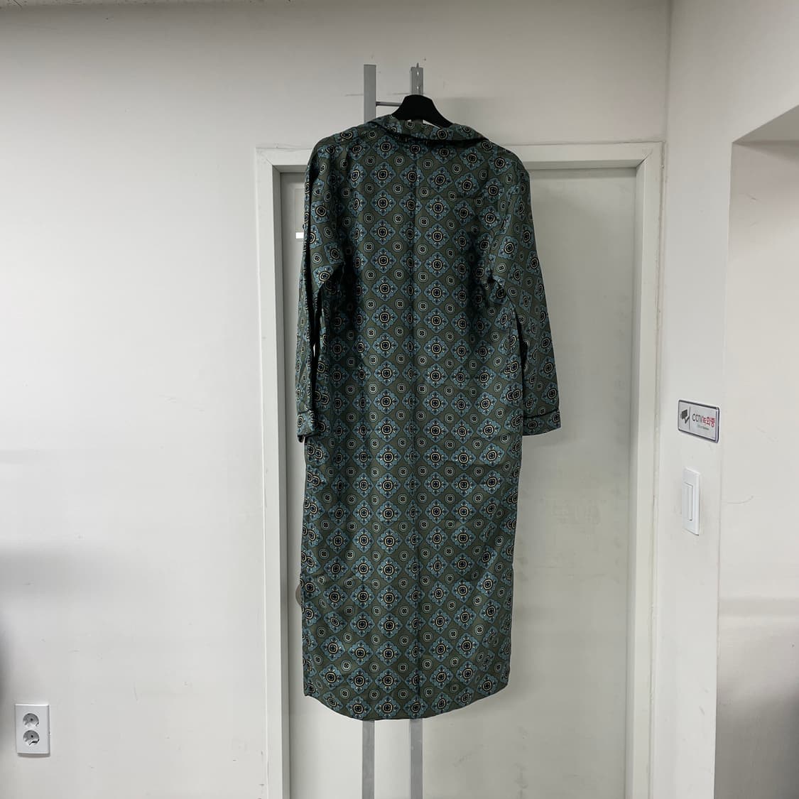 버버리 실크 롱 코트 가운 36(W) 상품이미지6