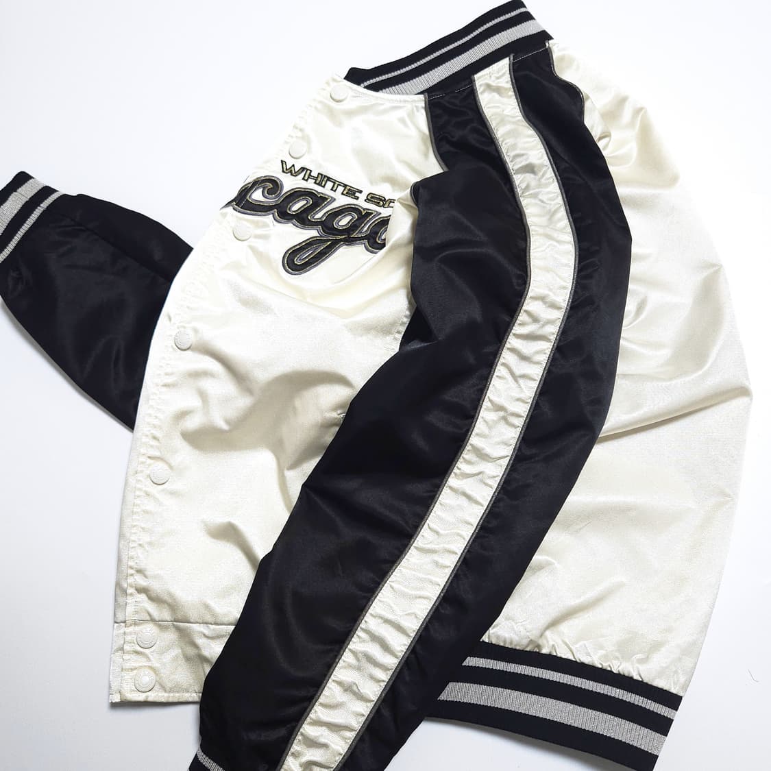 MLB 00s 시카고 화이트삭스 사틴 바시티 자켓 상품이미지4