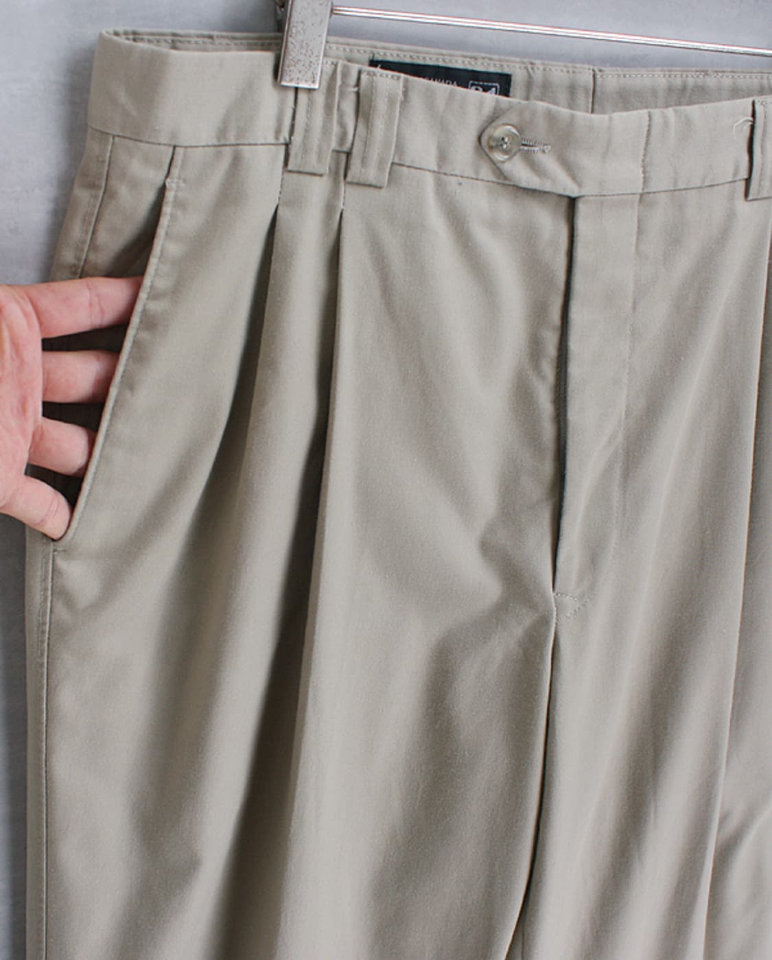 two tuck chino pants _ Canada_S4370 상품이미지4