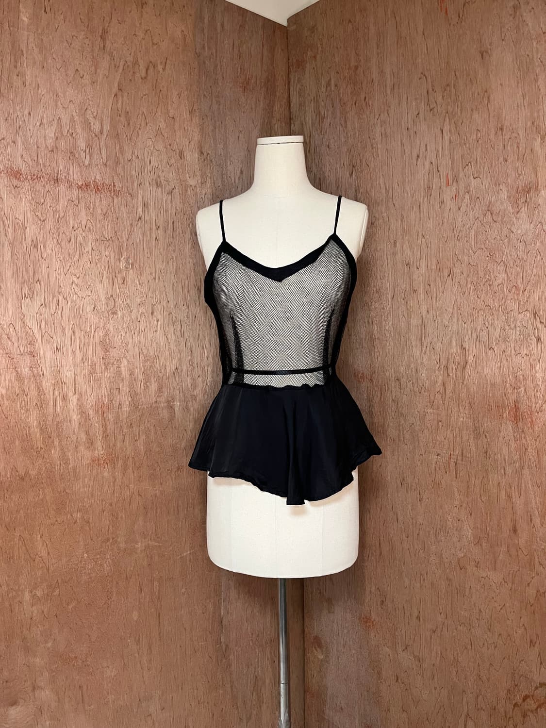 토가 풀라 메쉬 페플럼 캐미솔 탑 상품이미지1