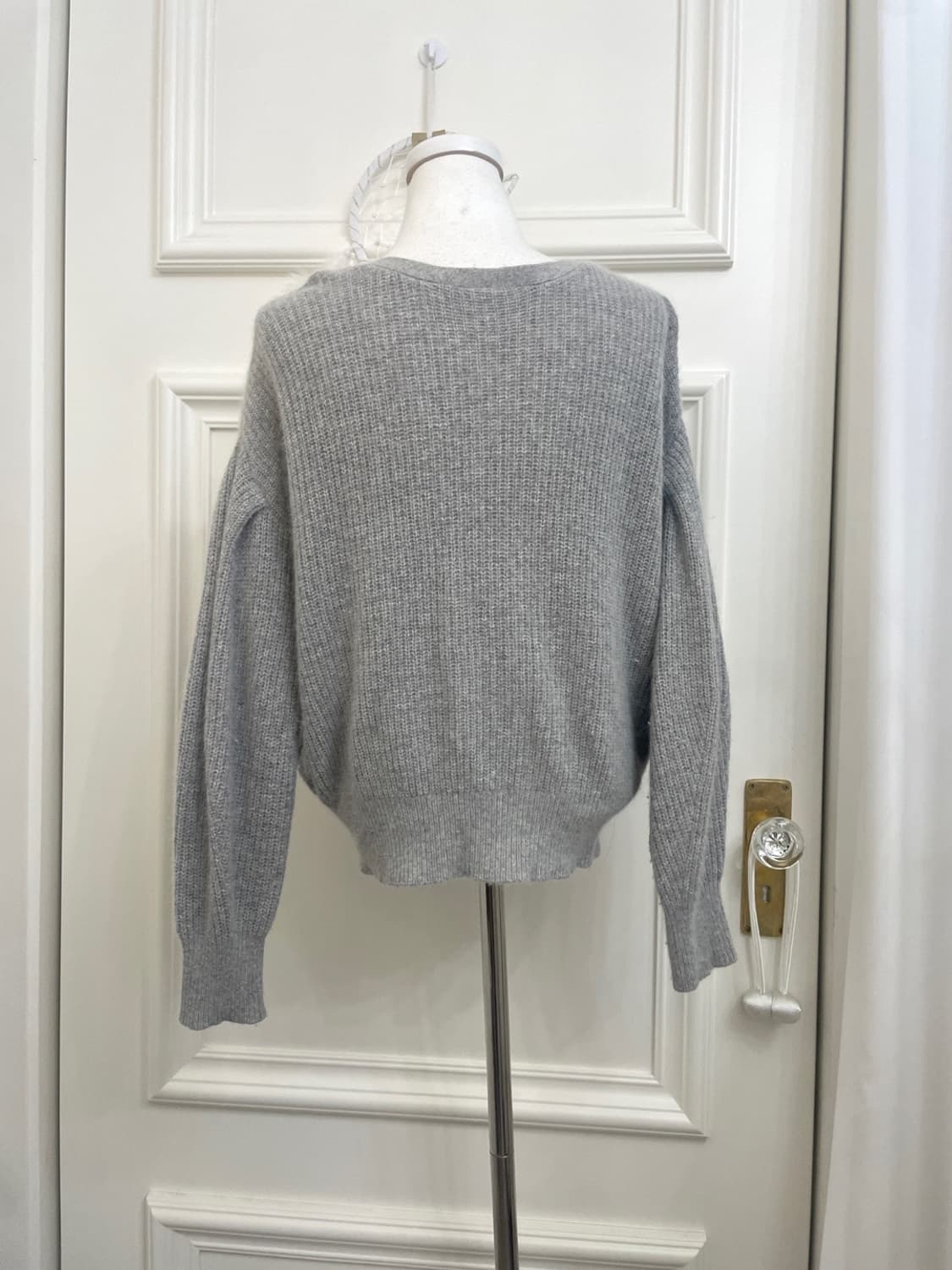 gray pearl button fox angora warm cardig 상품이미지3