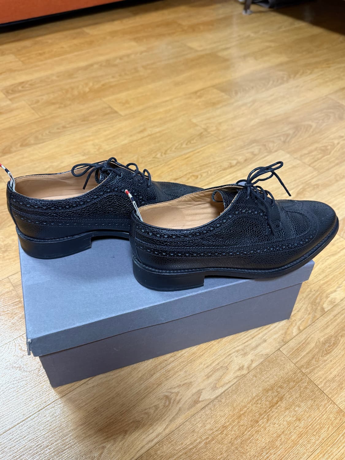 톰브라운 클레식 롱윙 페블 그레인 블랙(윙팁)/38.5 상품이미지5