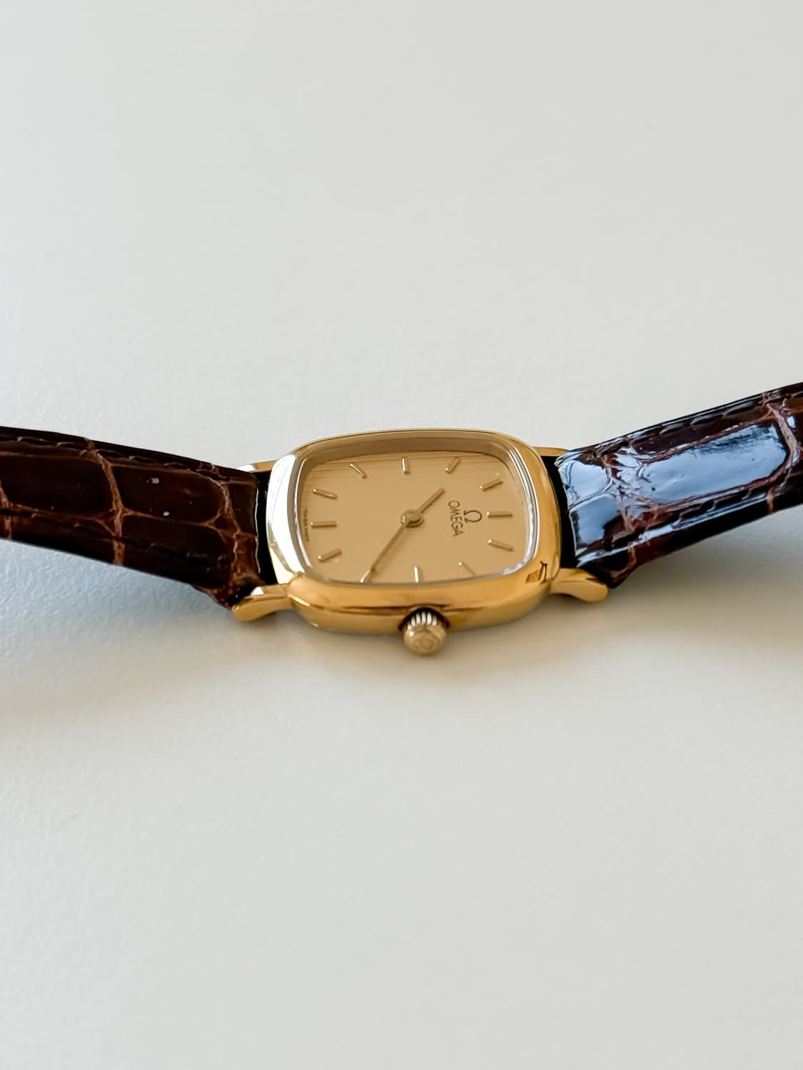 오메가 드빌 골드 스퀘어 시계 상품이미지9