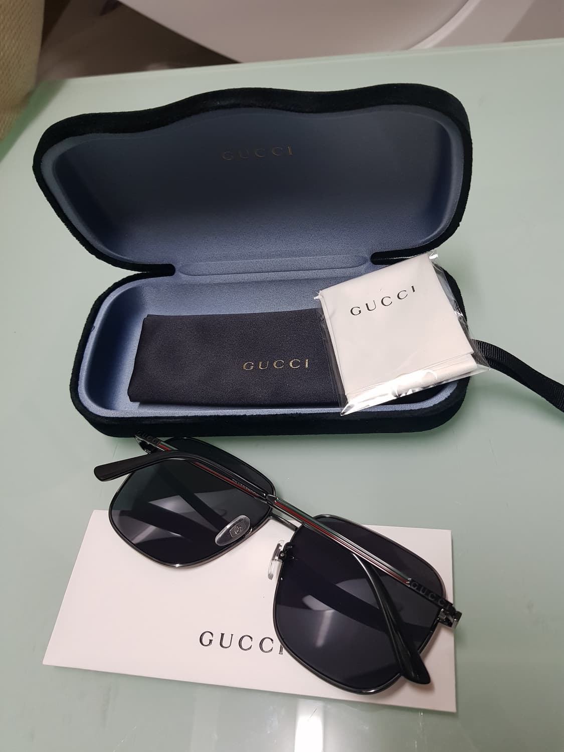 구찌 오버핏레드그린 레터링선글라스(새상품 정품풀구성) 상품이미지4