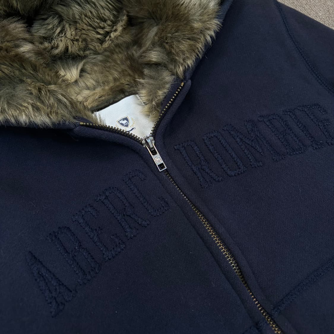 아베크롬비 울프죠 우먼스 퍼 크롭 후드집업 상품이미지2