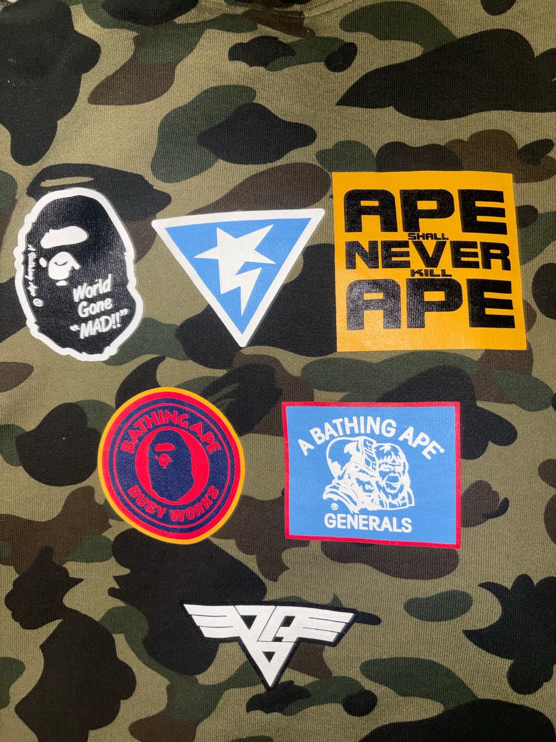 베이프 샤크 녹계 후드집업 상품이미지2