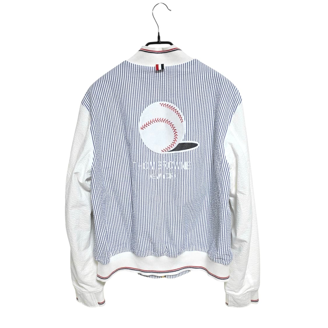 톰브라운 베이스볼 자수 시어서커 블루종 자켓 상품이미지2