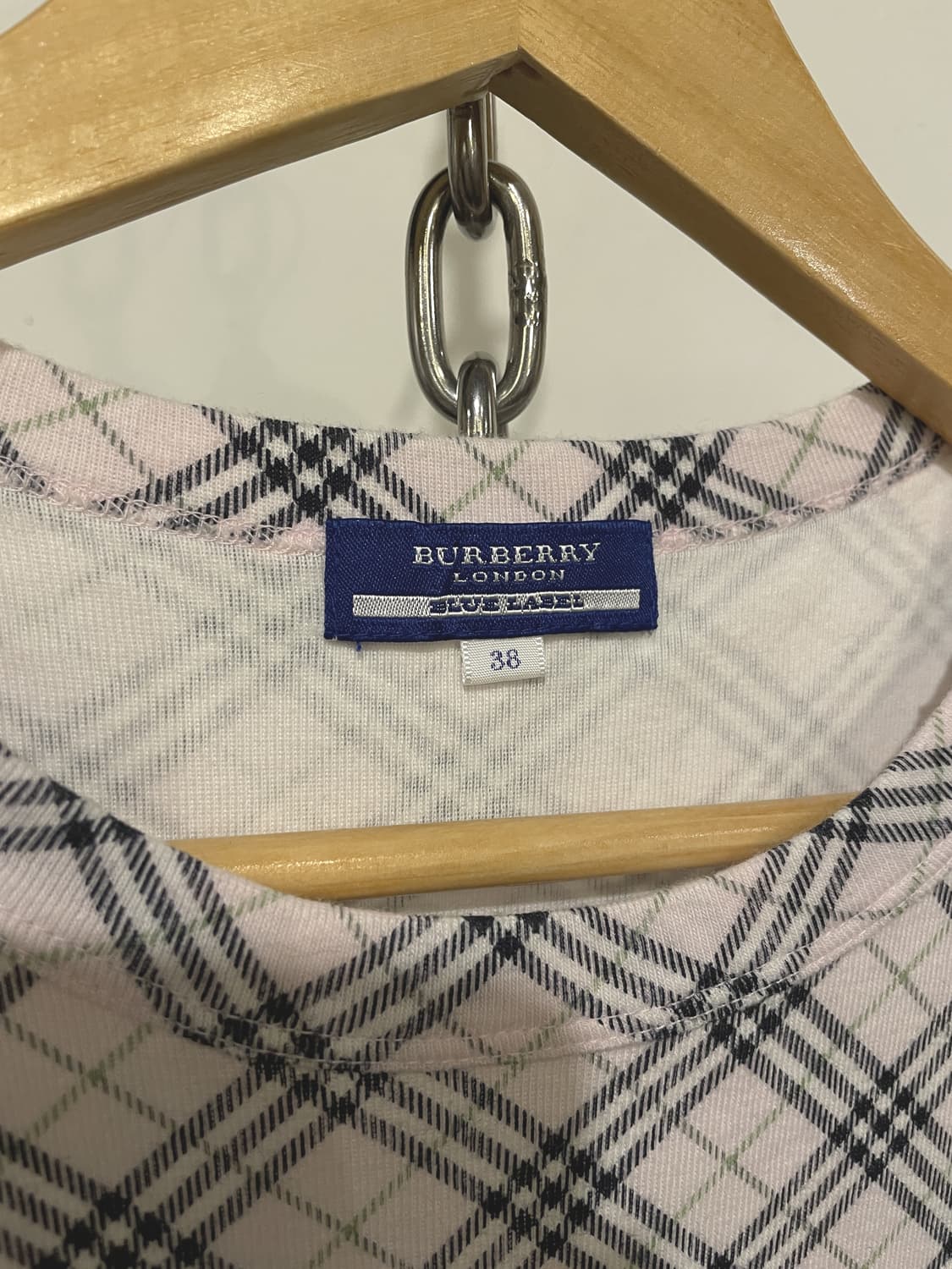 burberry 버버리 블루라벨 체크 패턴 딸기 핑크 딱붙 티셔츠 상품이미지5