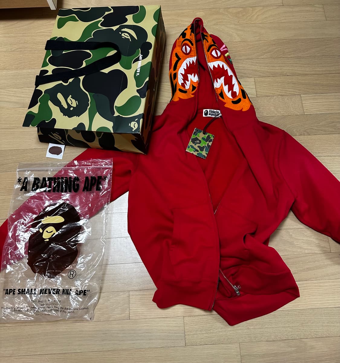 Bape Tiger Shark Two-way Hood Zip-Up 상품이미지3
