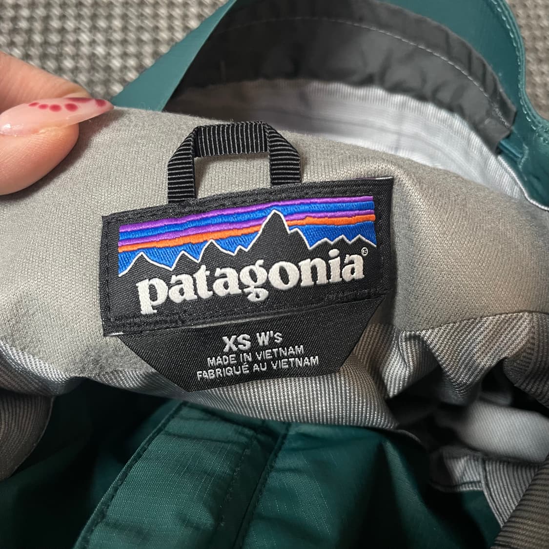 파타고니아 청록 바람막이 XS 상품이미지5
