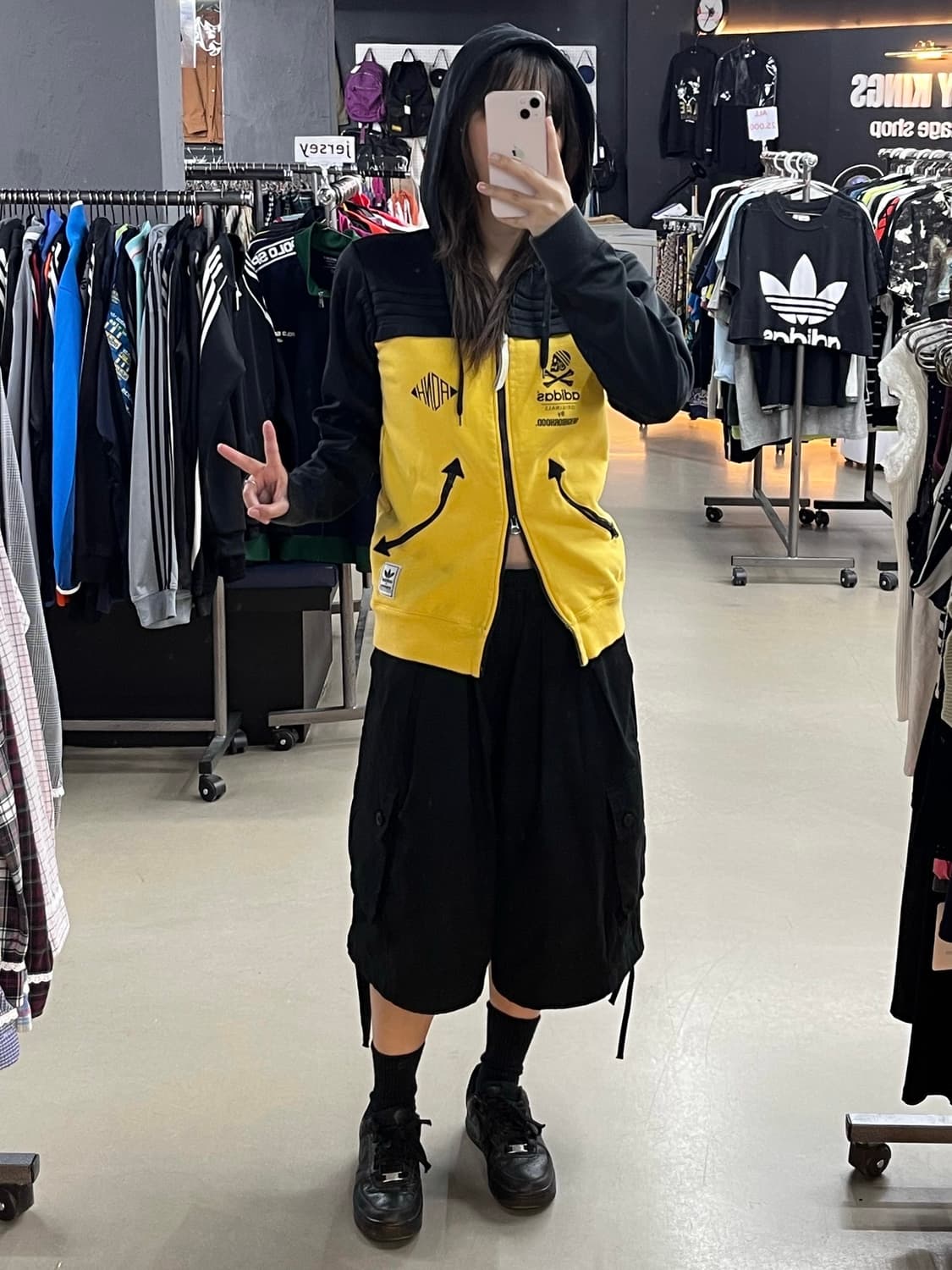 아디다스 x 네이버후드 져지 상품이미지1
