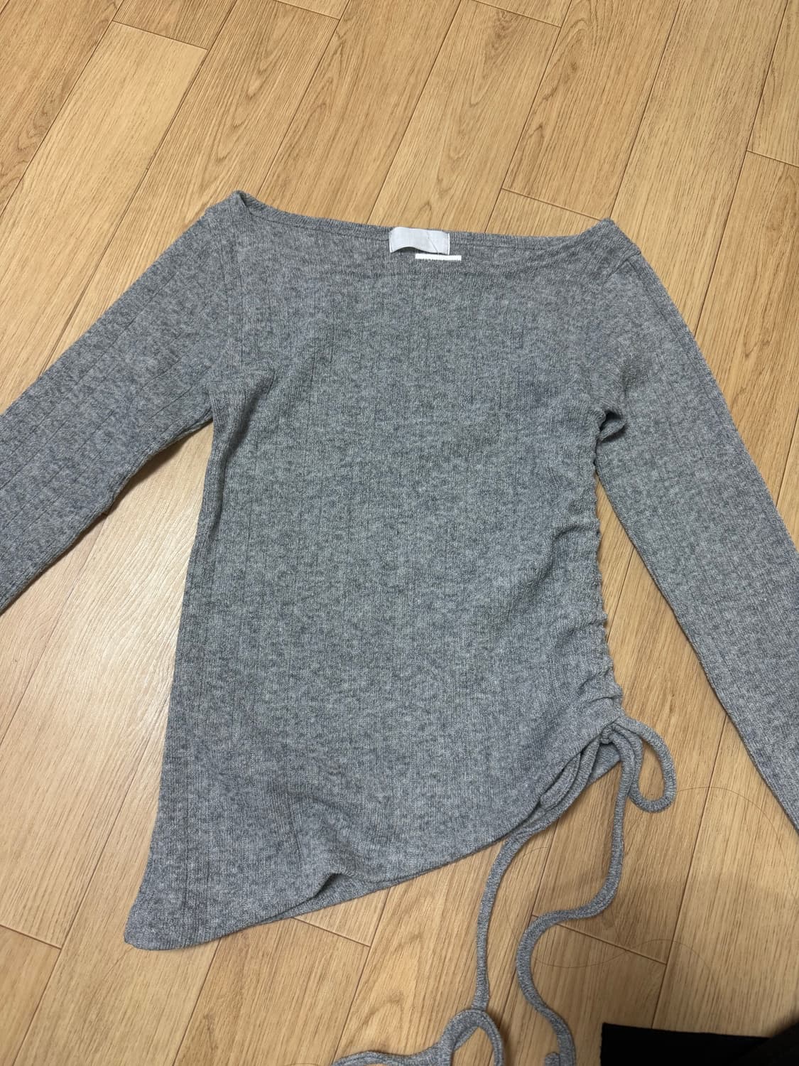 셔링 긴팔 니트 상품이미지1