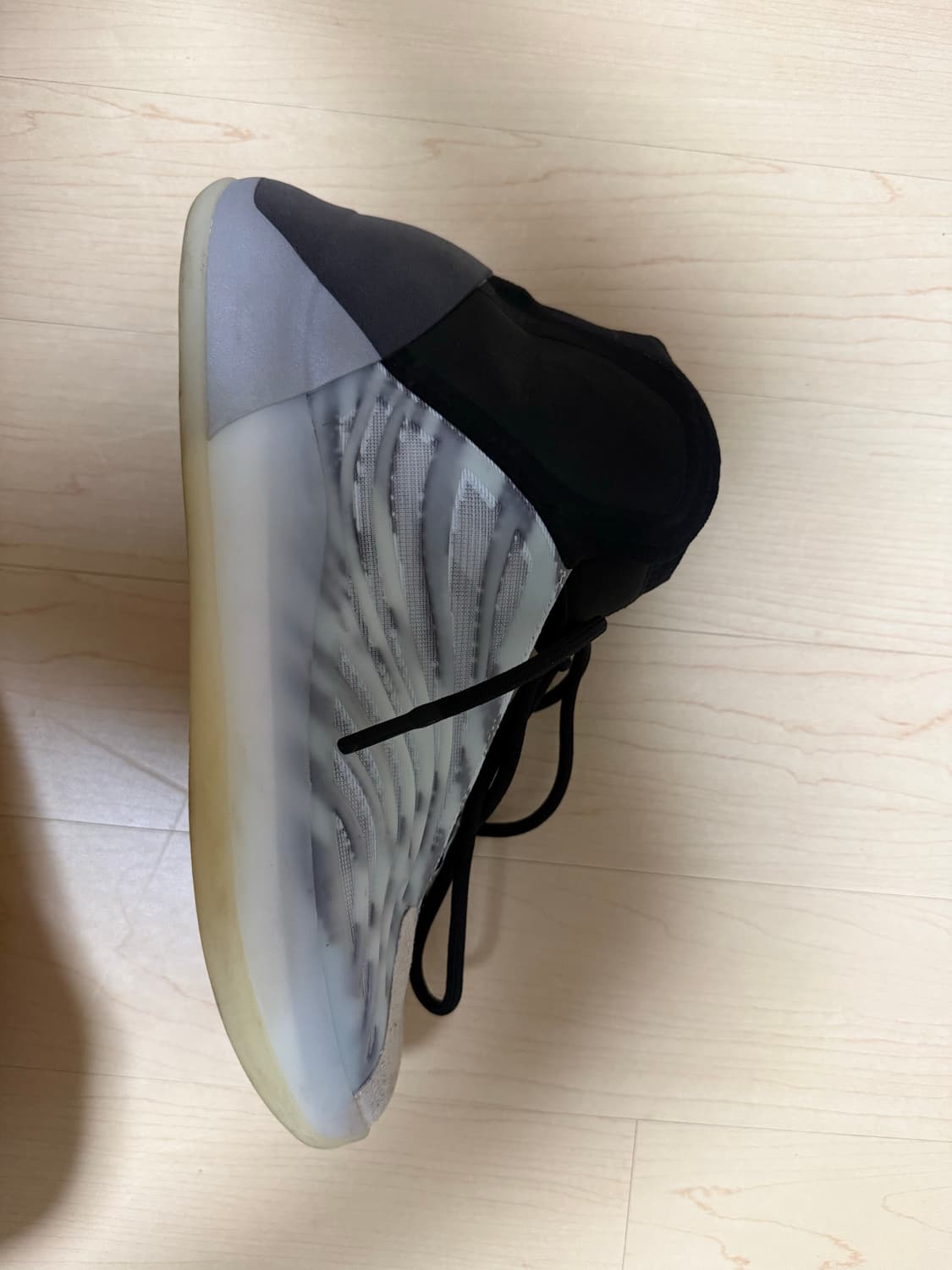 아디다스 이지 퀀텀 yzy qntm 275 상품이미지3