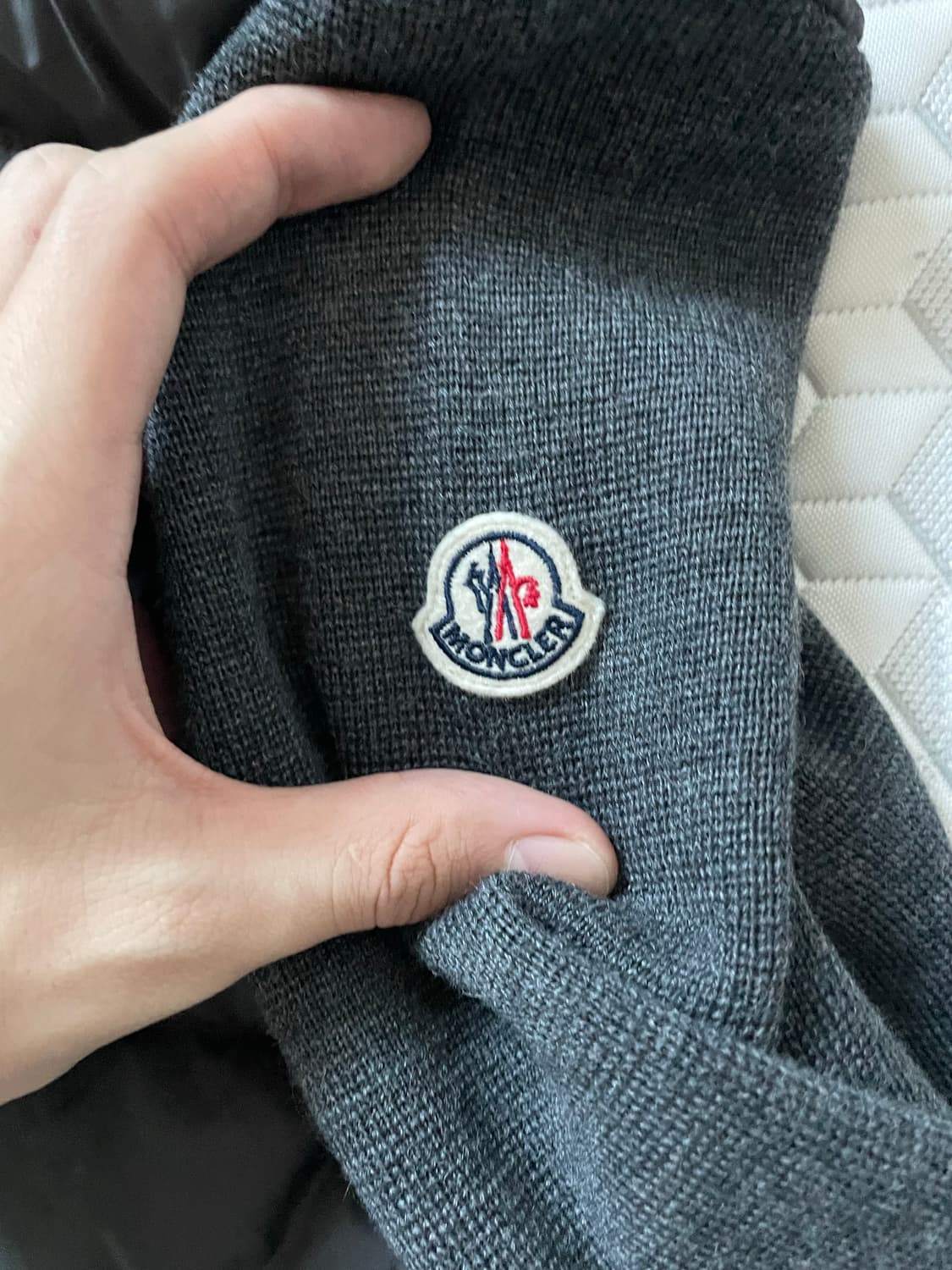 몽클레어 김현우 니트패딩  상품이미지3