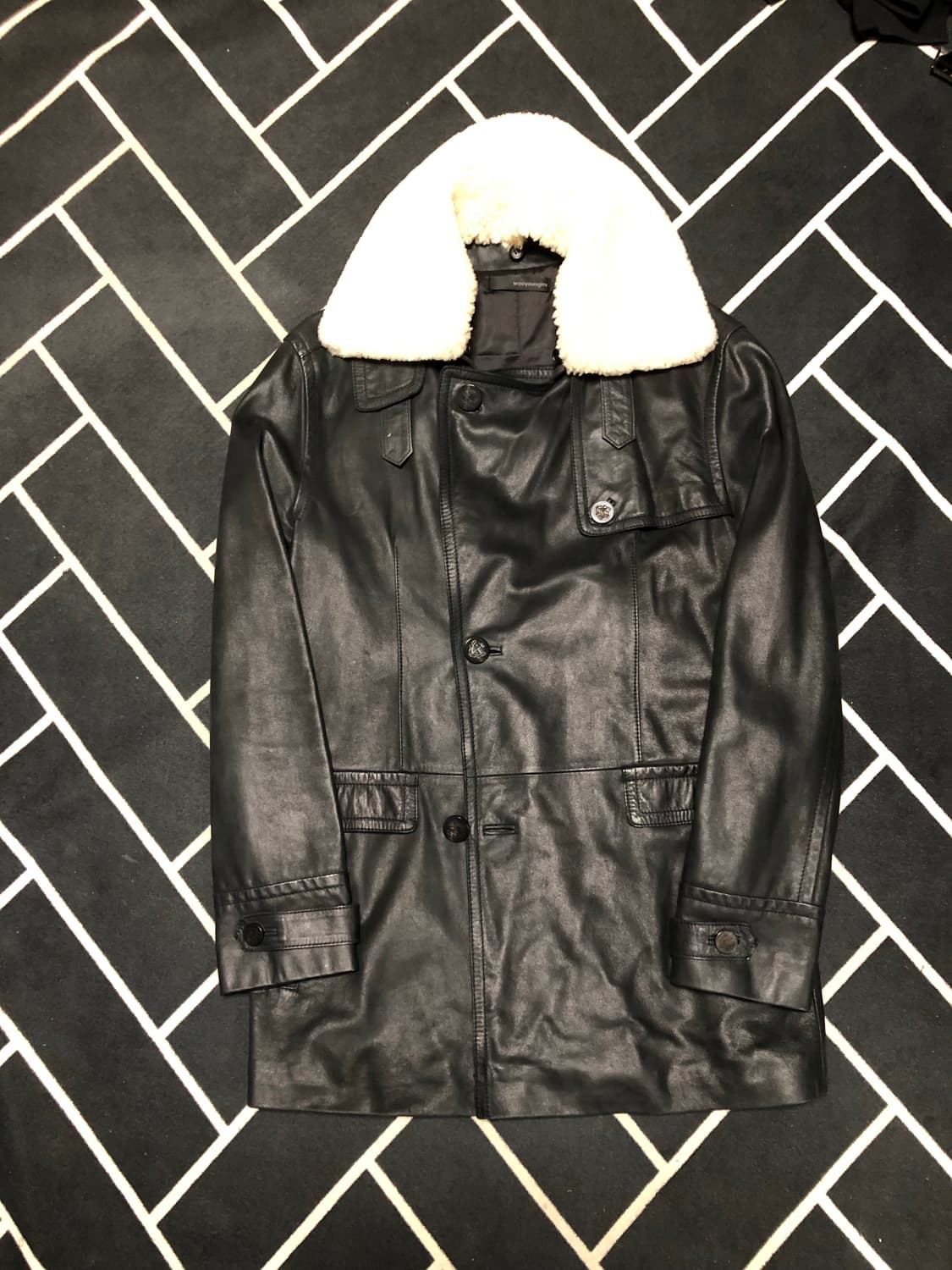 (초특가)우영미 솔리드옴므 리얼가죽시어링무스탕/몽클레어 타임 시스템톰포드 상품이미지1