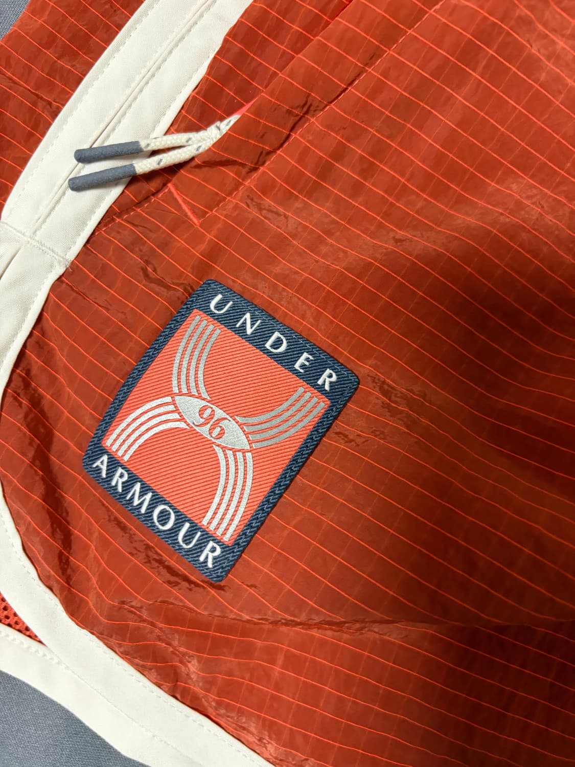 언더아머 96s 러닝쇼츠 XL 상품이미지3