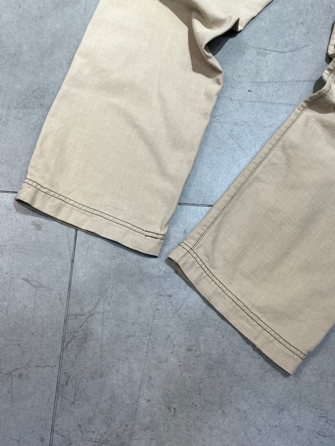 Drug store 박쥐 돼지 자수 베이지 코튼 와이드  팬츠 상품이미지4