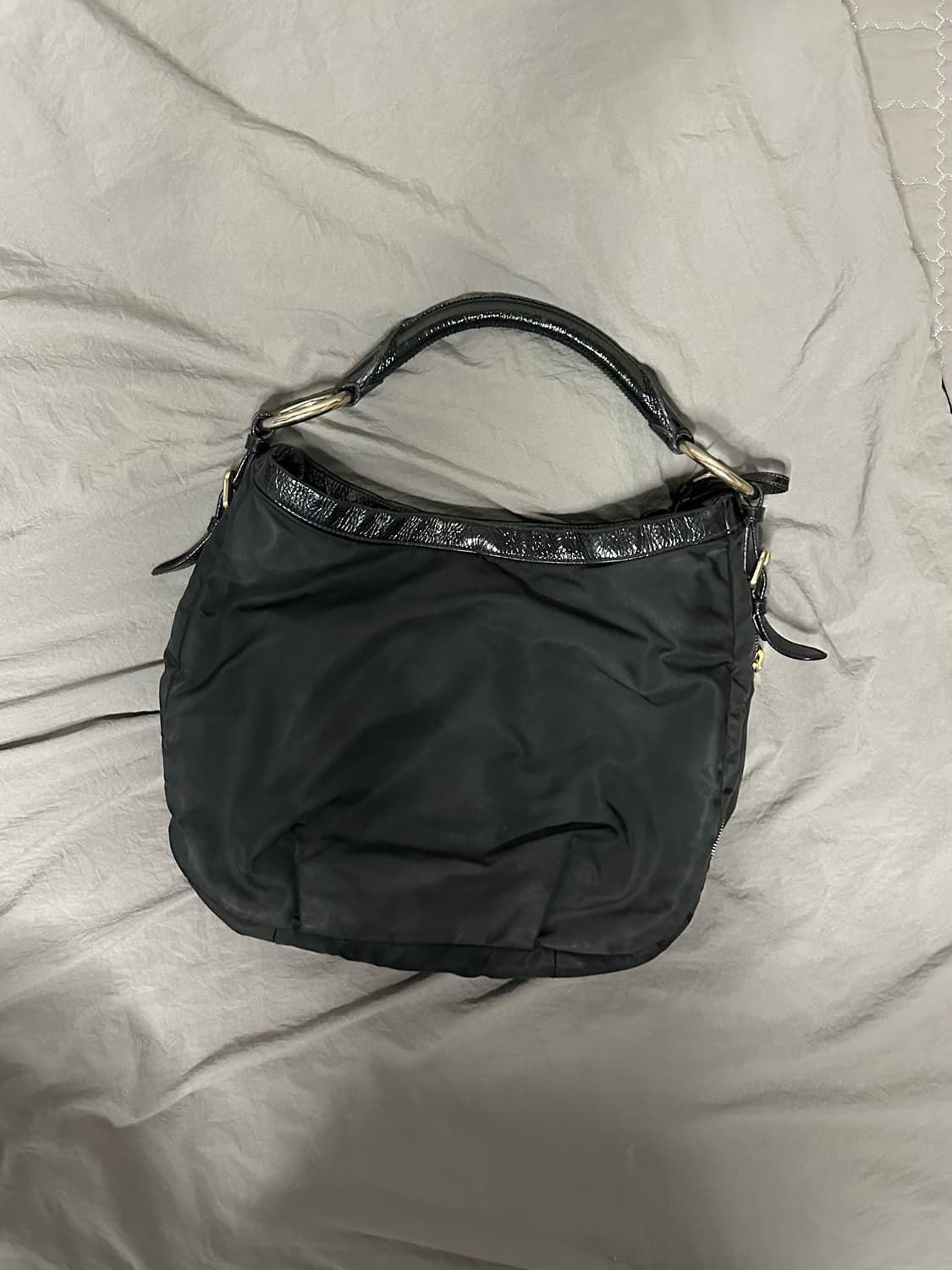 Prada Tessuto Nylon Hobo Bag 상품이미지4