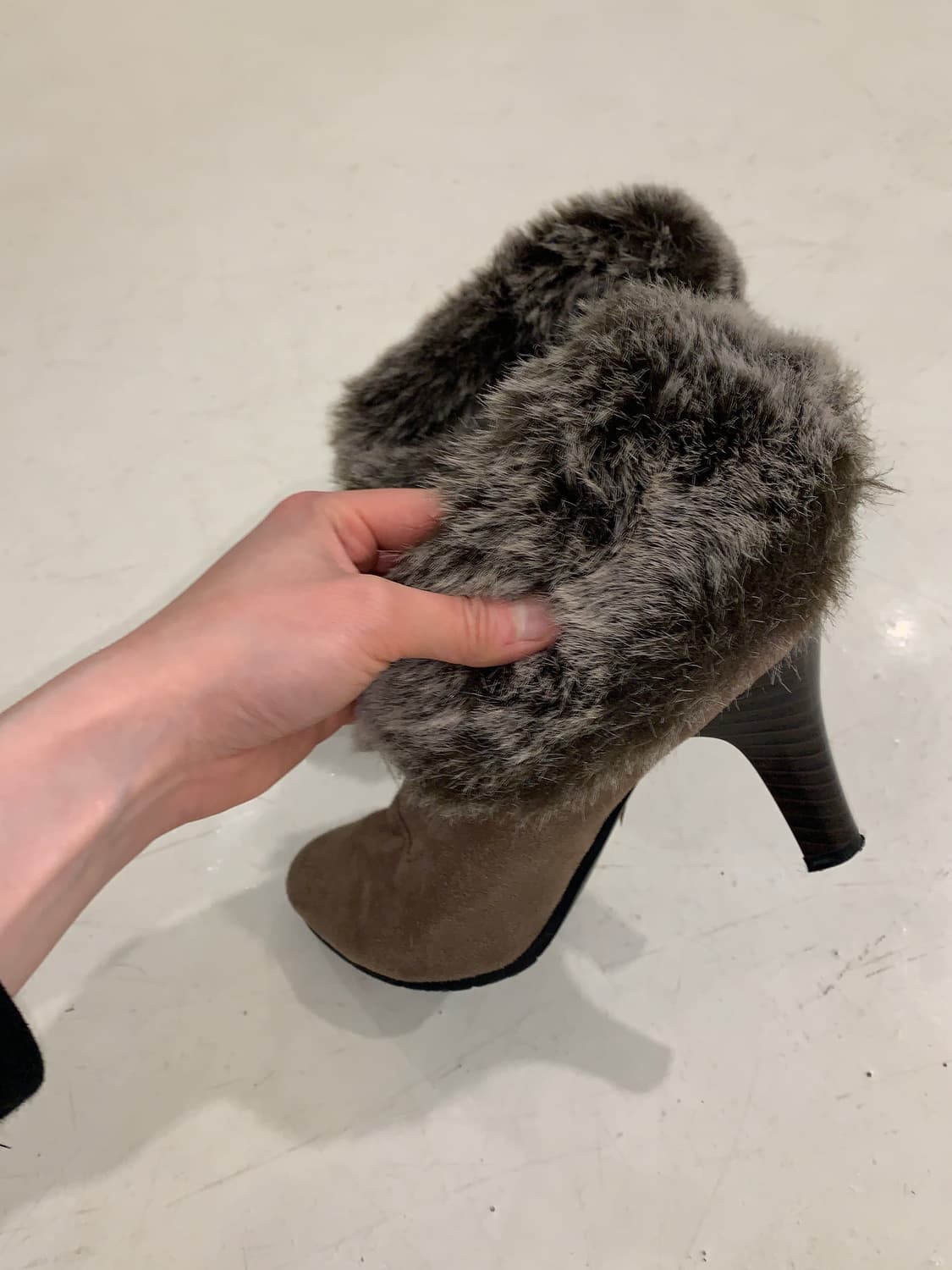 Brown Fur heel  상품이미지3