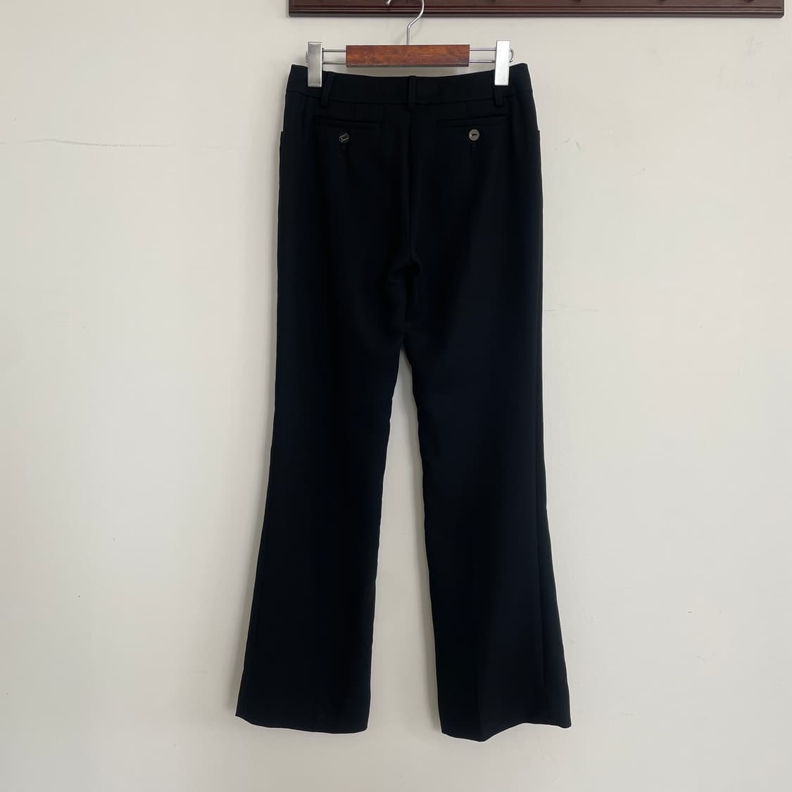 버버리 블랙 세미 부츠컷 슬랙스 상품이미지2