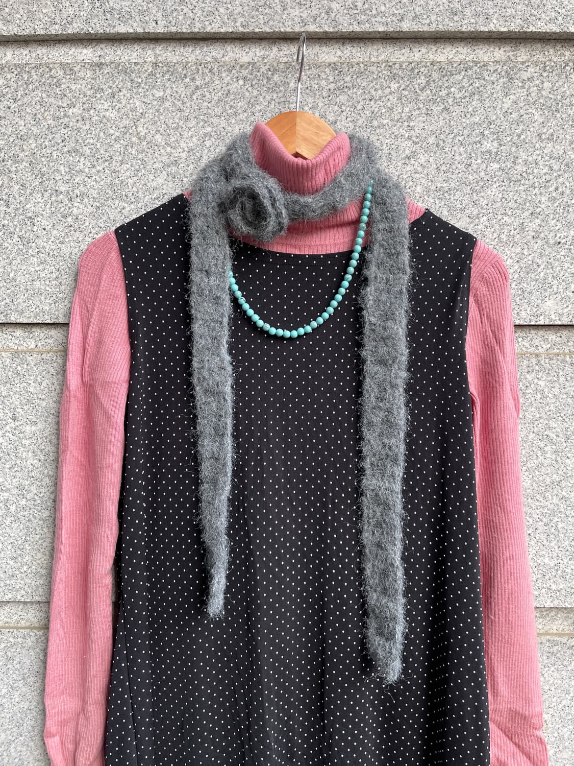 모헤어 플라워 스카프(그레이) 상품이미지1