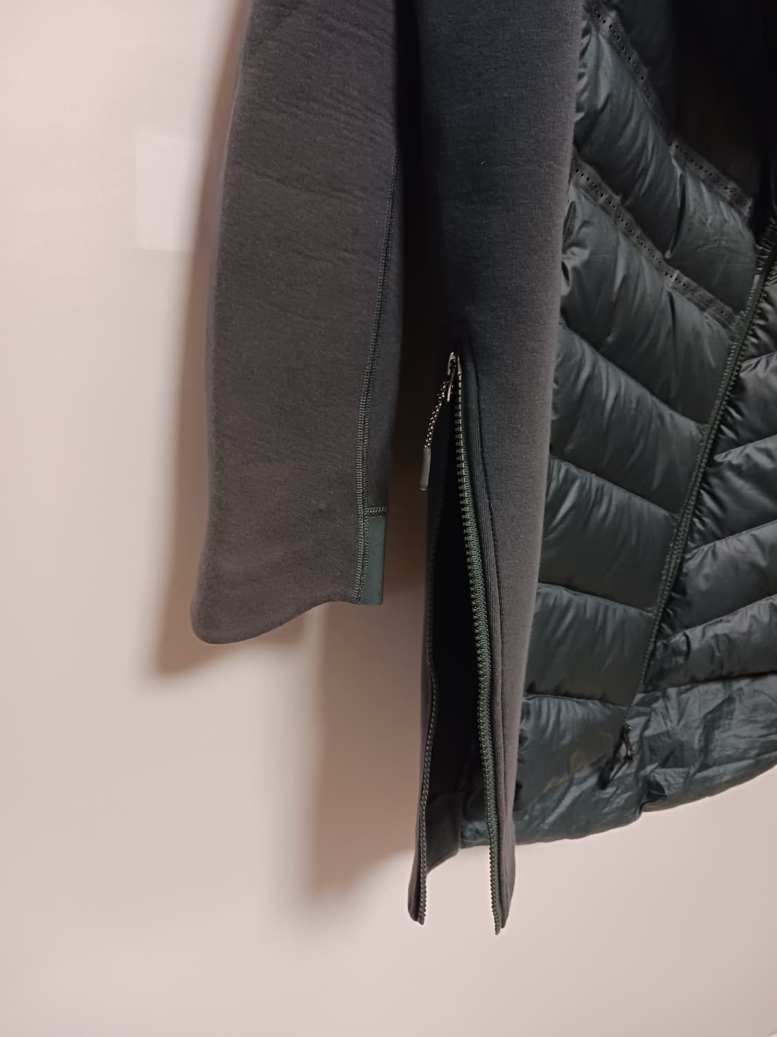 나이키 우먼스  테크 플리스 에어로 로프트 상품이미지5