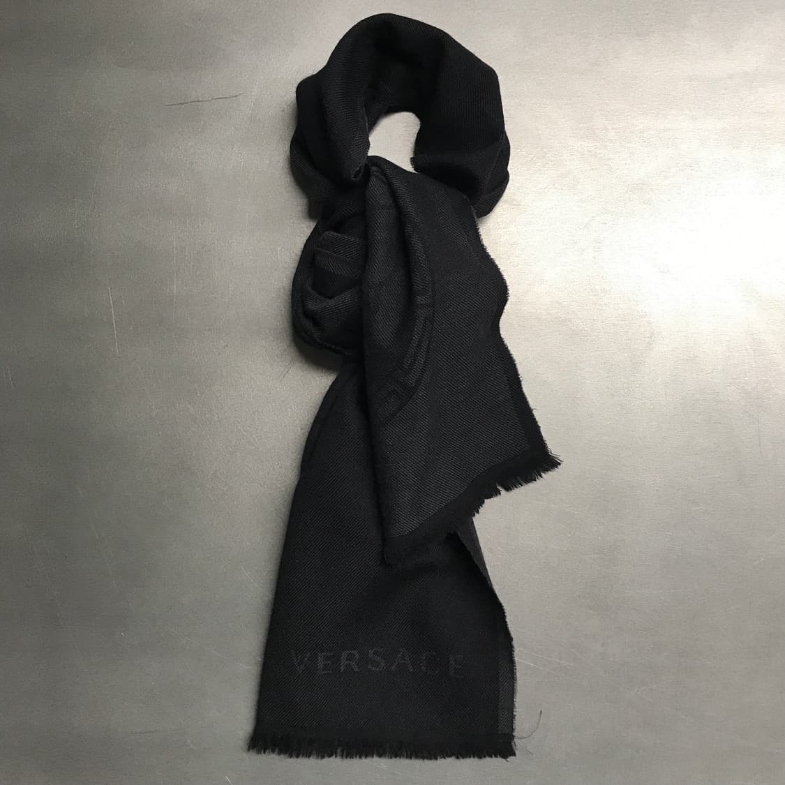 베르사체 메두사 머플러 상품이미지1