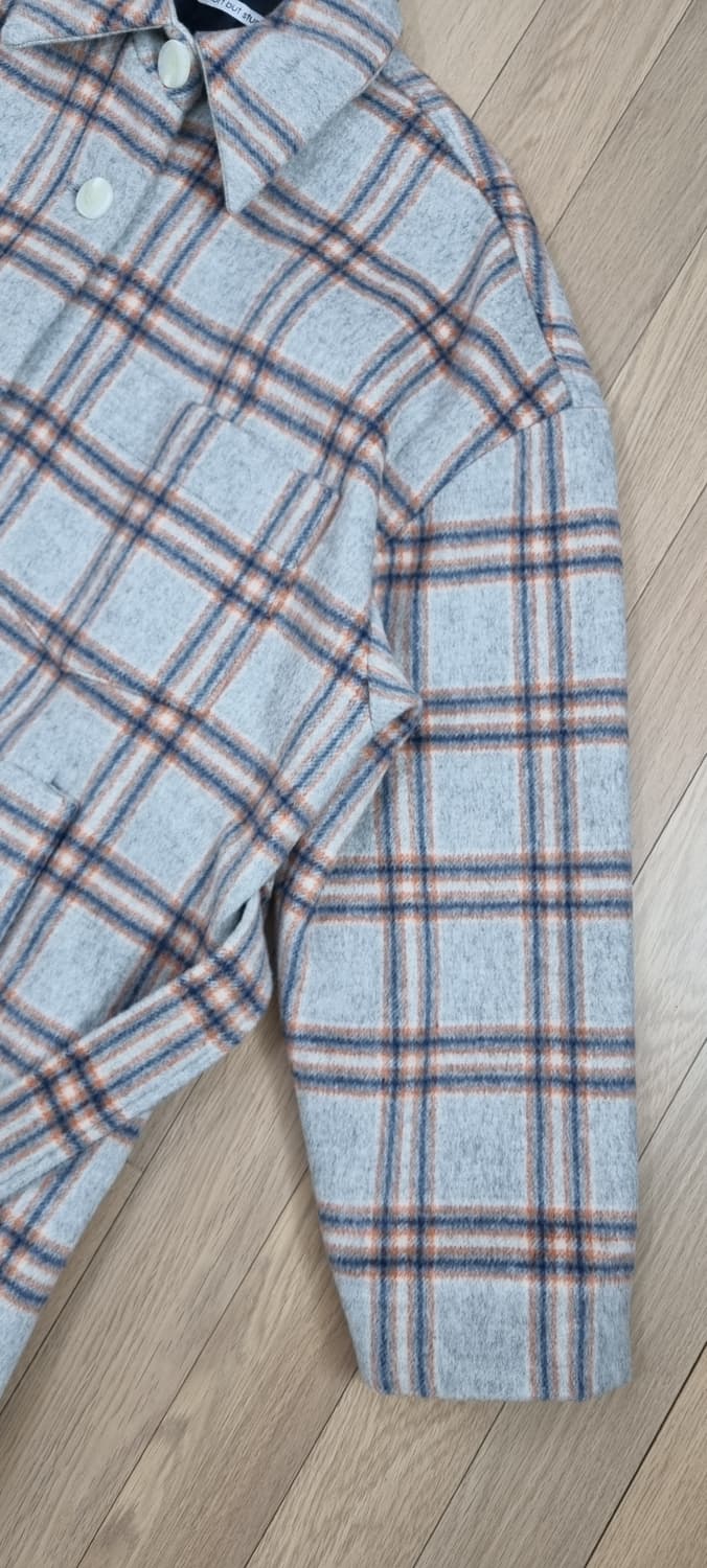 쇼트벗스터닝 한연아 울90% 오버핏  코트 S _ 여성 상품이미지4