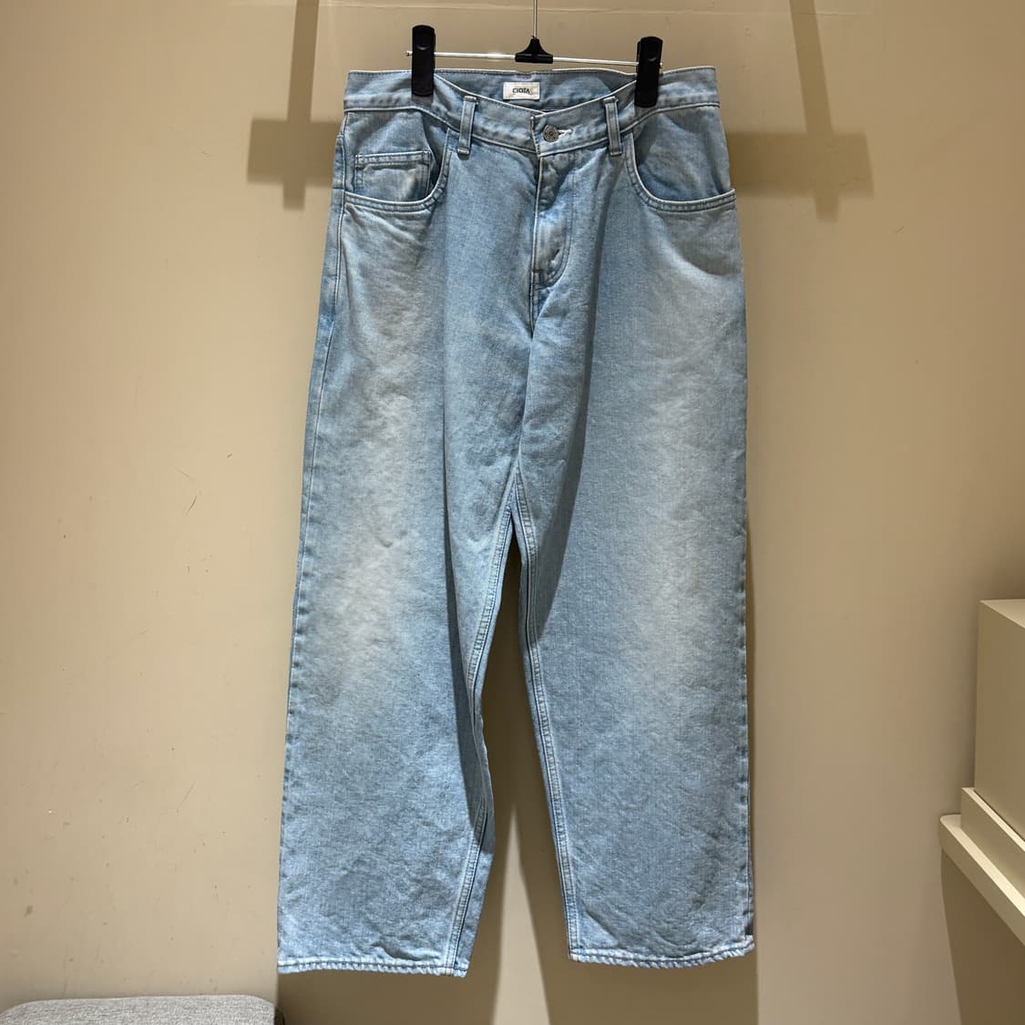 시오타 13.5oz 배기 데님 라이트 블루 데미지 상품이미지1